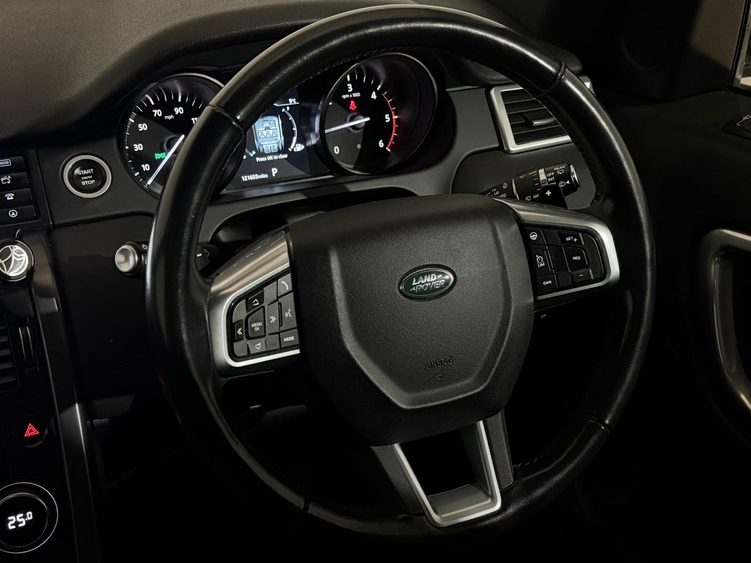 Used Land Rover Discovery Sport 2018 for sale - 76605385: Photo 14