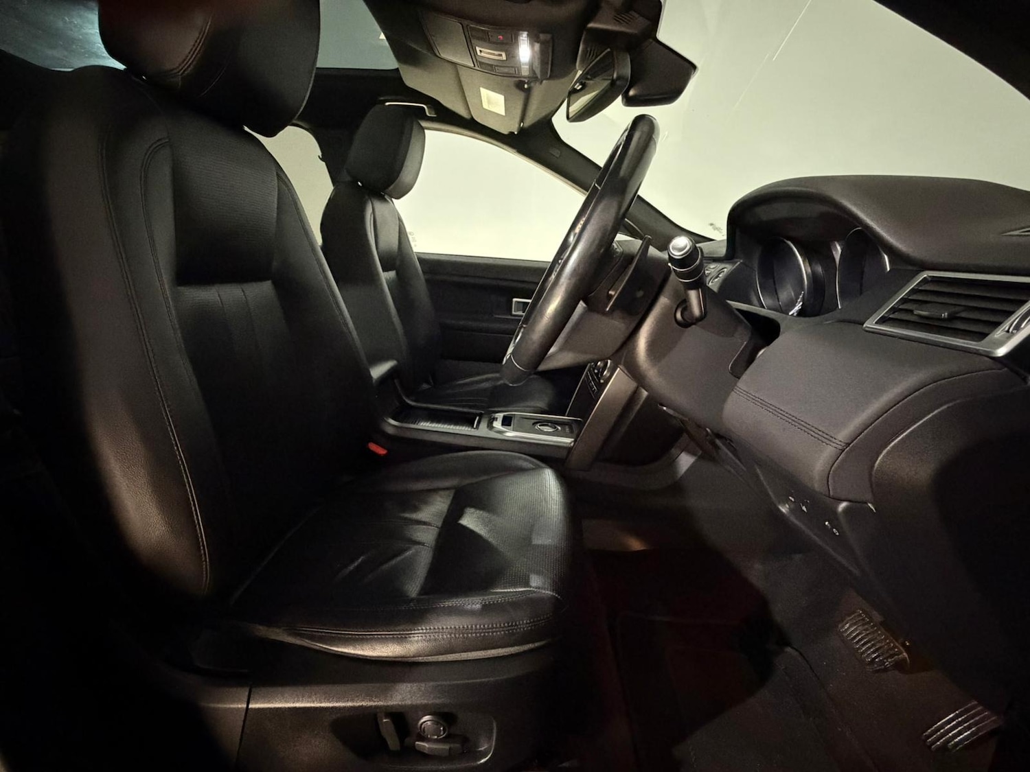 Used Land Rover Discovery Sport 2018 for sale - 76605385: Photo 17