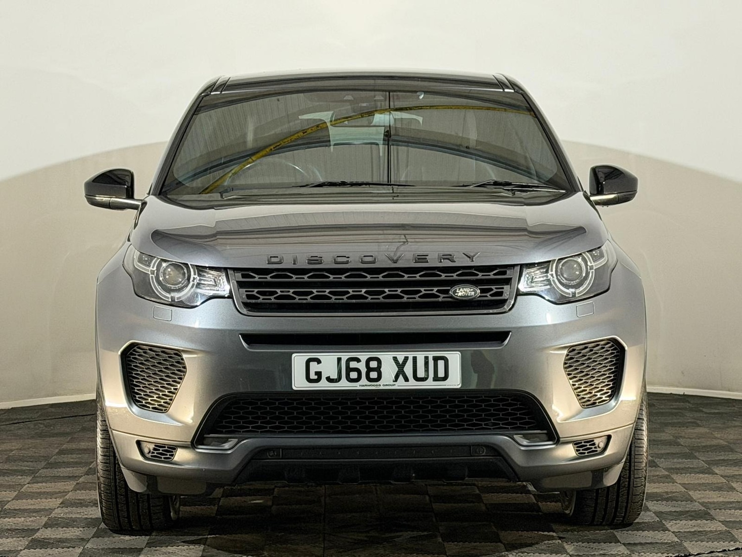 Used Land Rover Discovery Sport 2018 for sale - 76605385: Photo 2