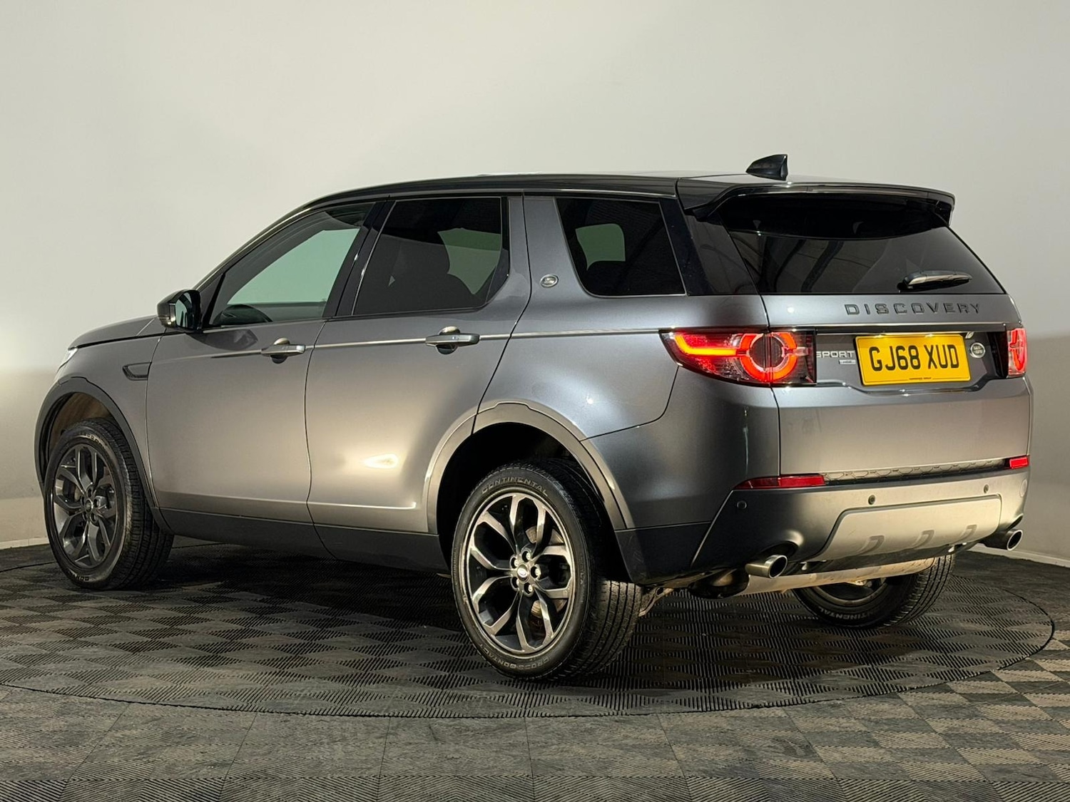 Used Land Rover Discovery Sport 2018 for sale - 76605385: Photo 9