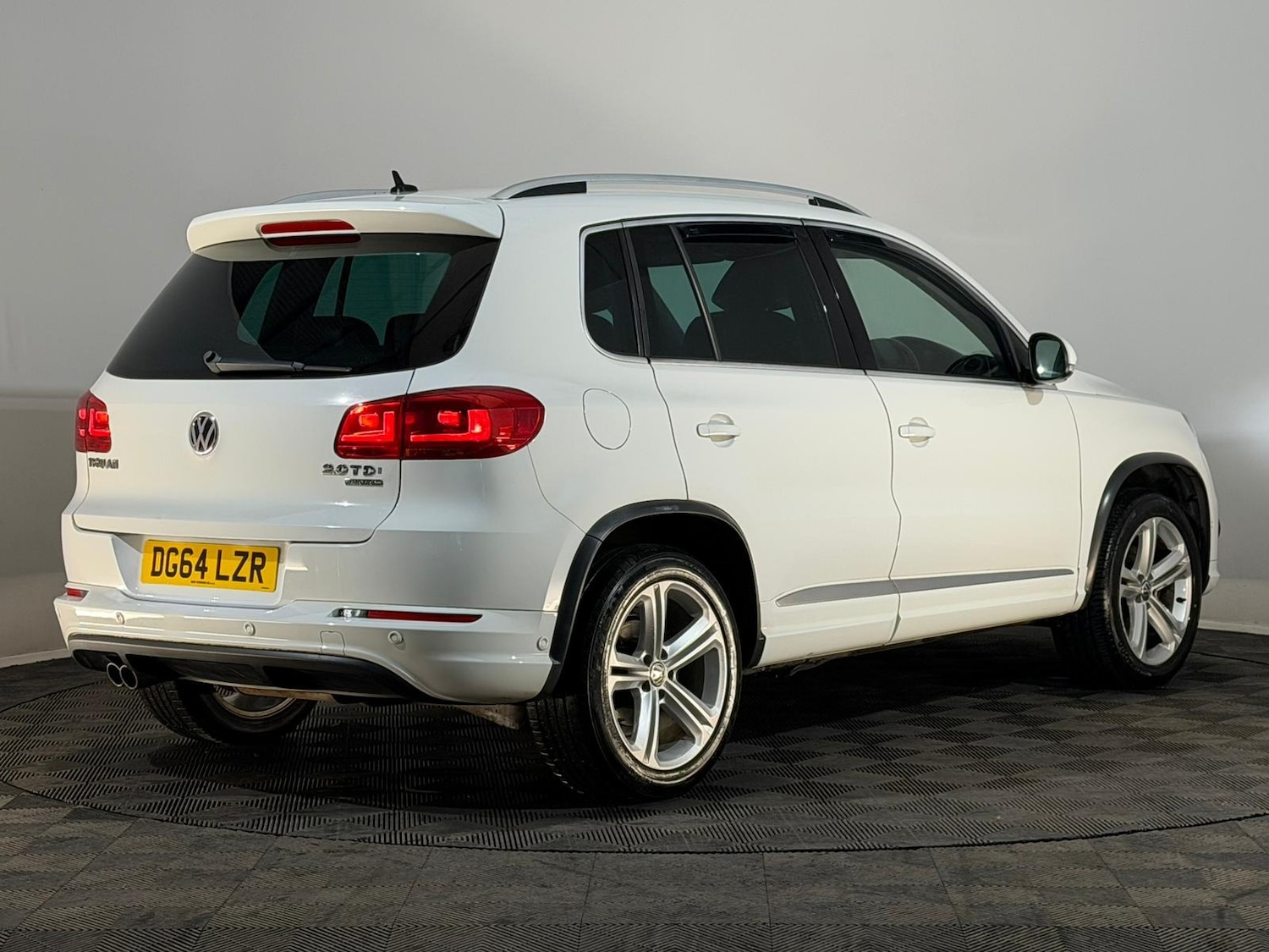 Used Volkswagen Tiguan 2014 for sale - 76919419: Photo 6