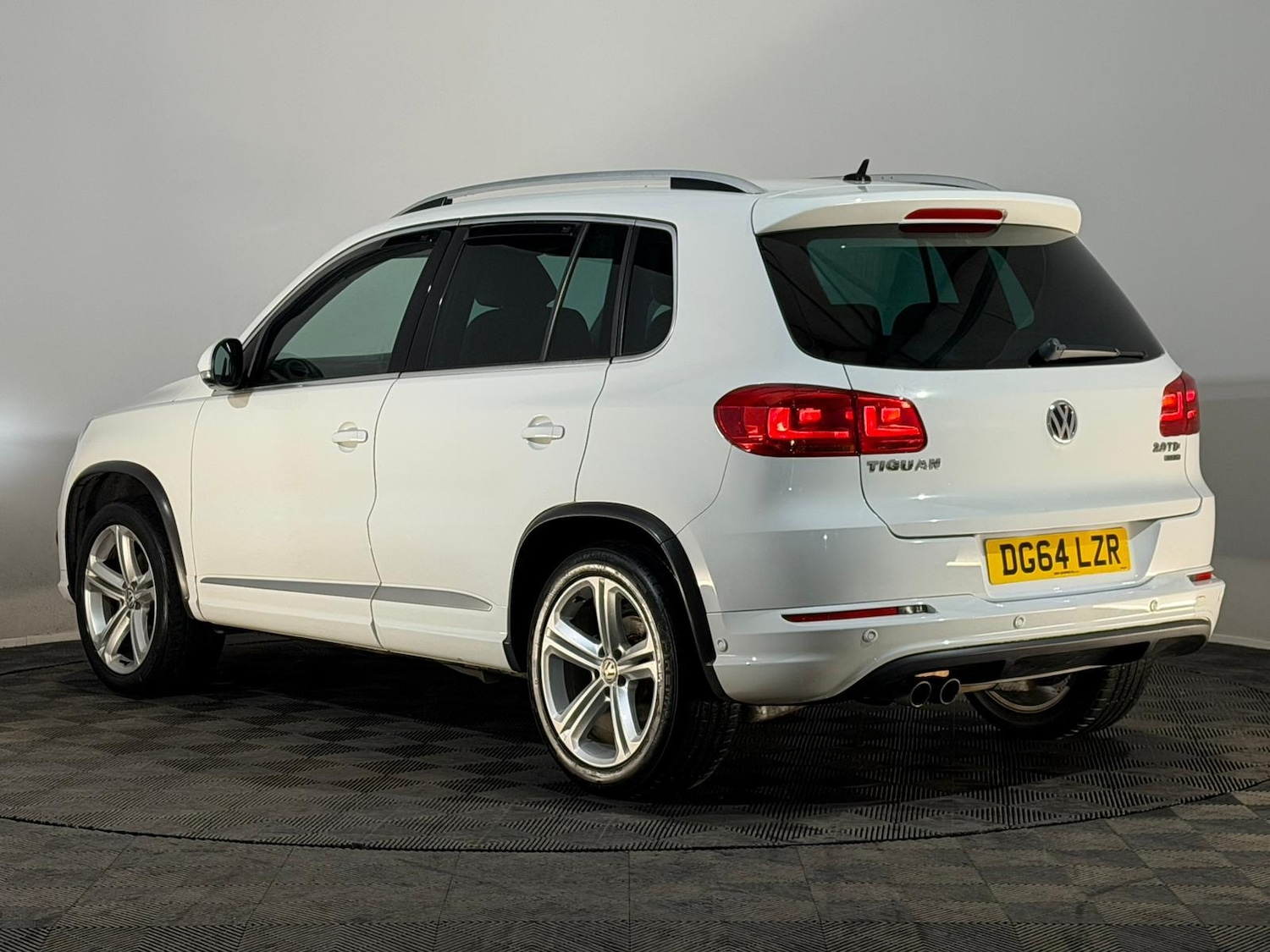 Used Volkswagen Tiguan 2014 for sale - 76919419: Photo 9