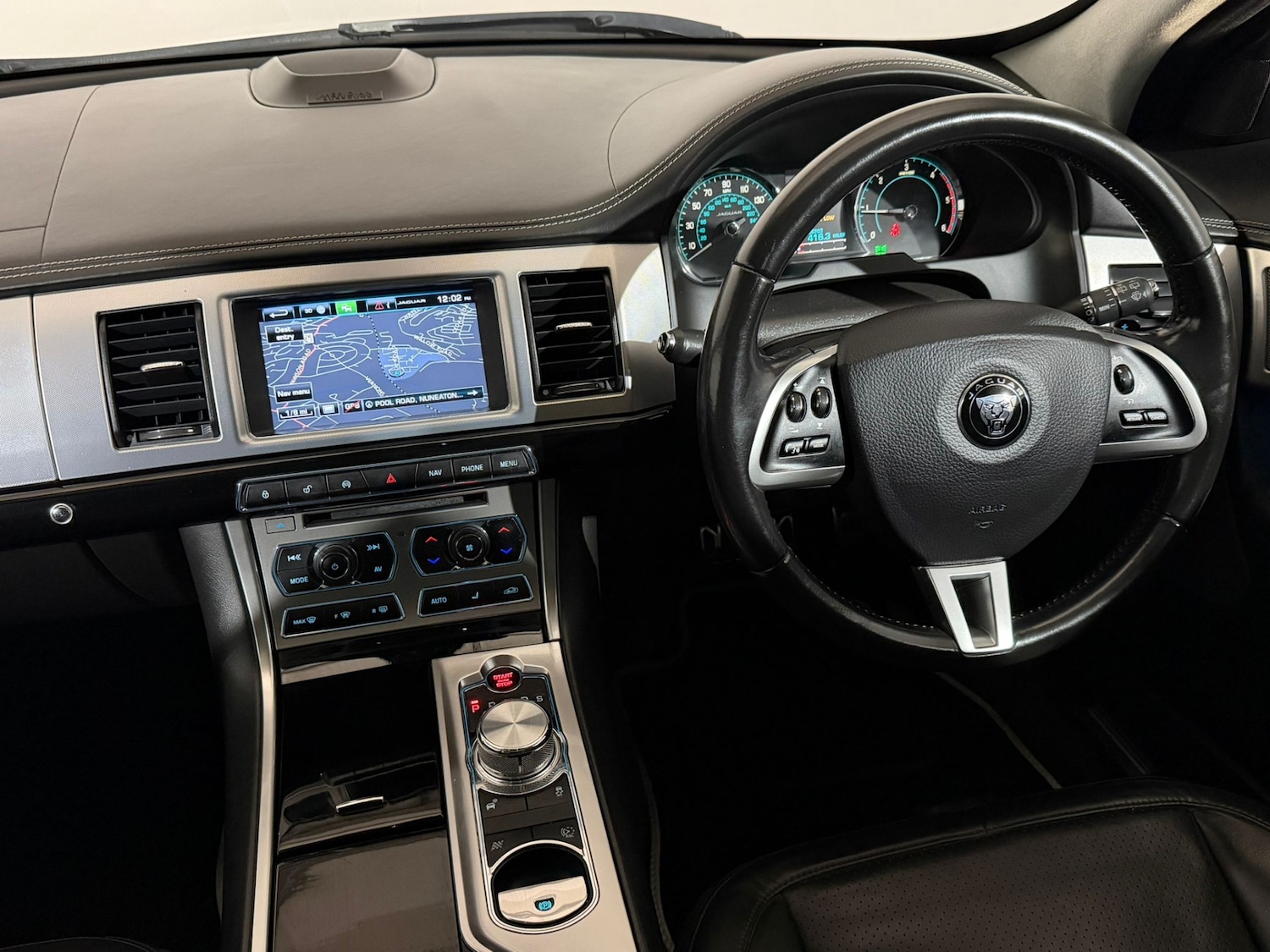 Used Jaguar XF 2014 for sale - 77959448: Photo 12