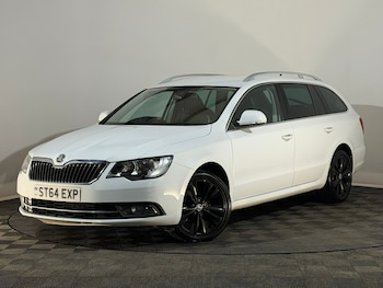 Used Skoda Superb 2014 for sale - 77052612: Photo