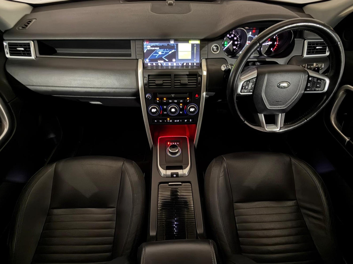 Used Land Rover Discovery Sport 2017 for sale - 77223060: Photo 11