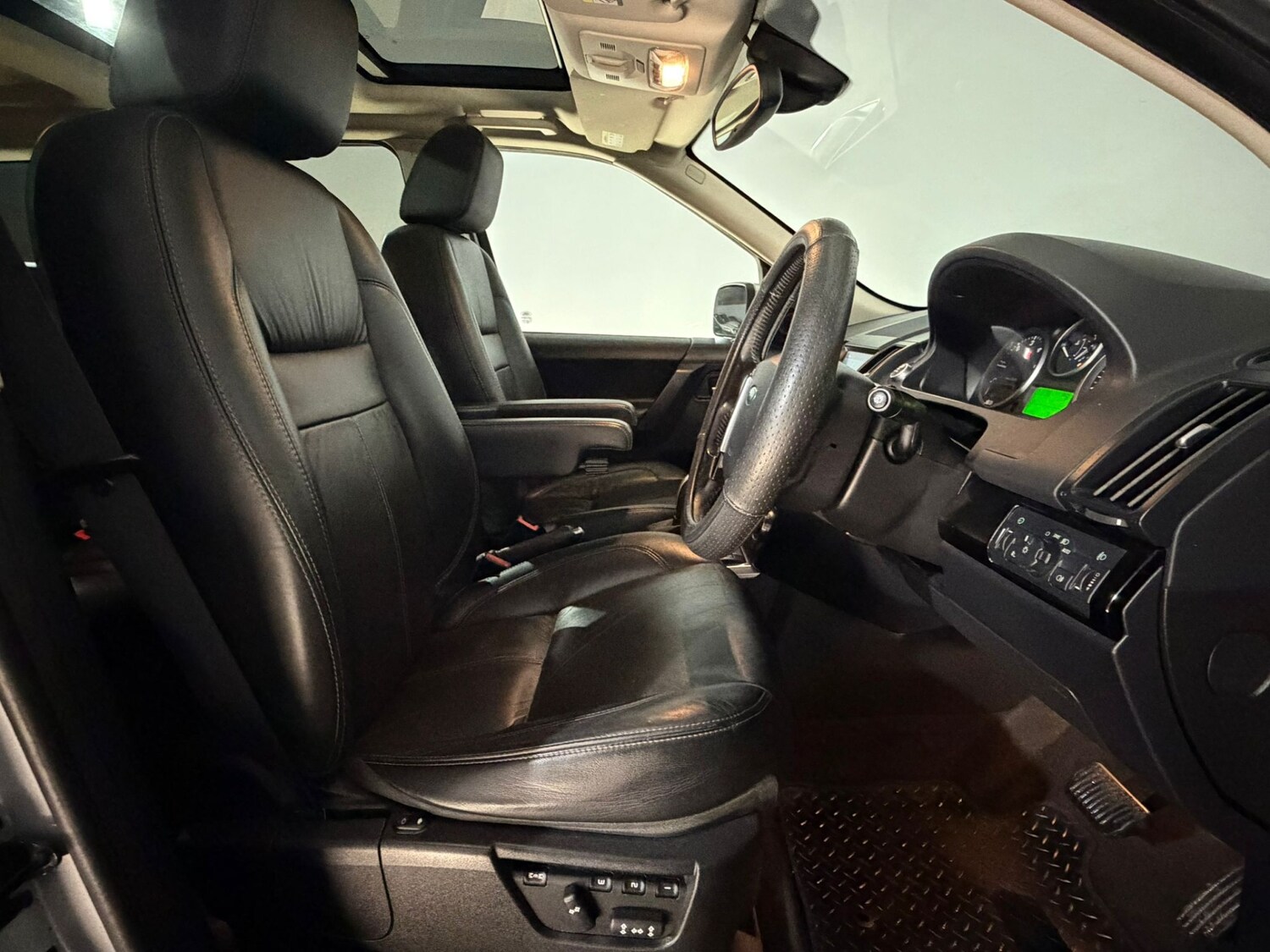 Used Land Rover Freelander 2012 for sale - 77413356: Photo 14