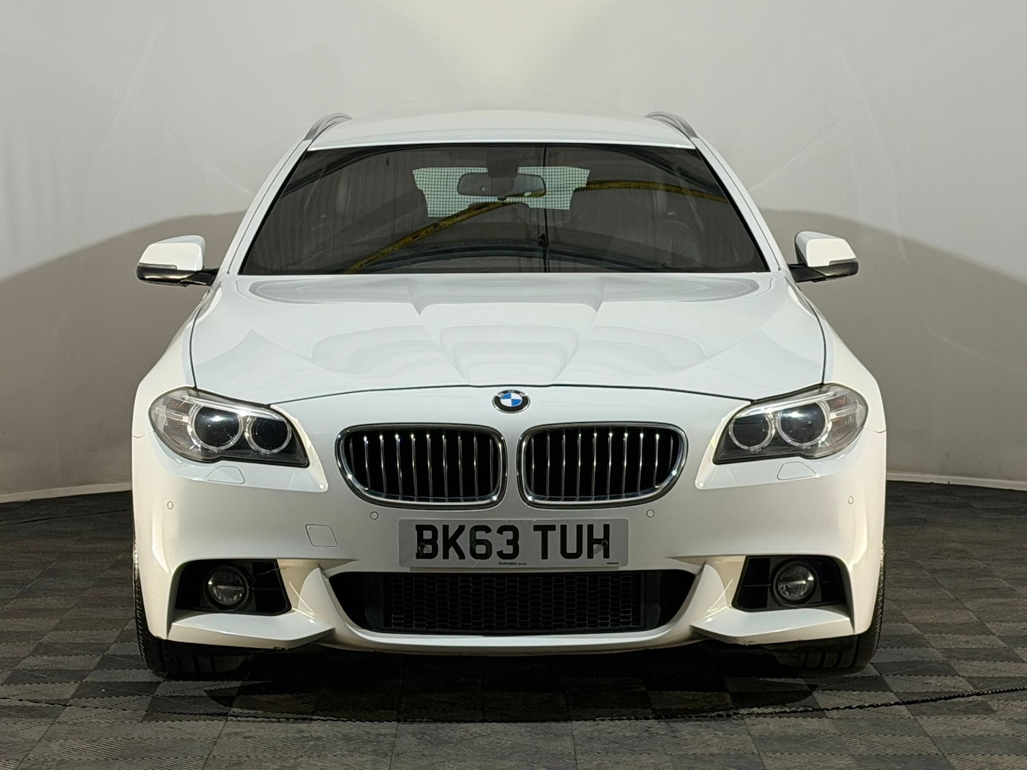 Used BMW 5 Series 2013 for sale - 77634451: Photo 2