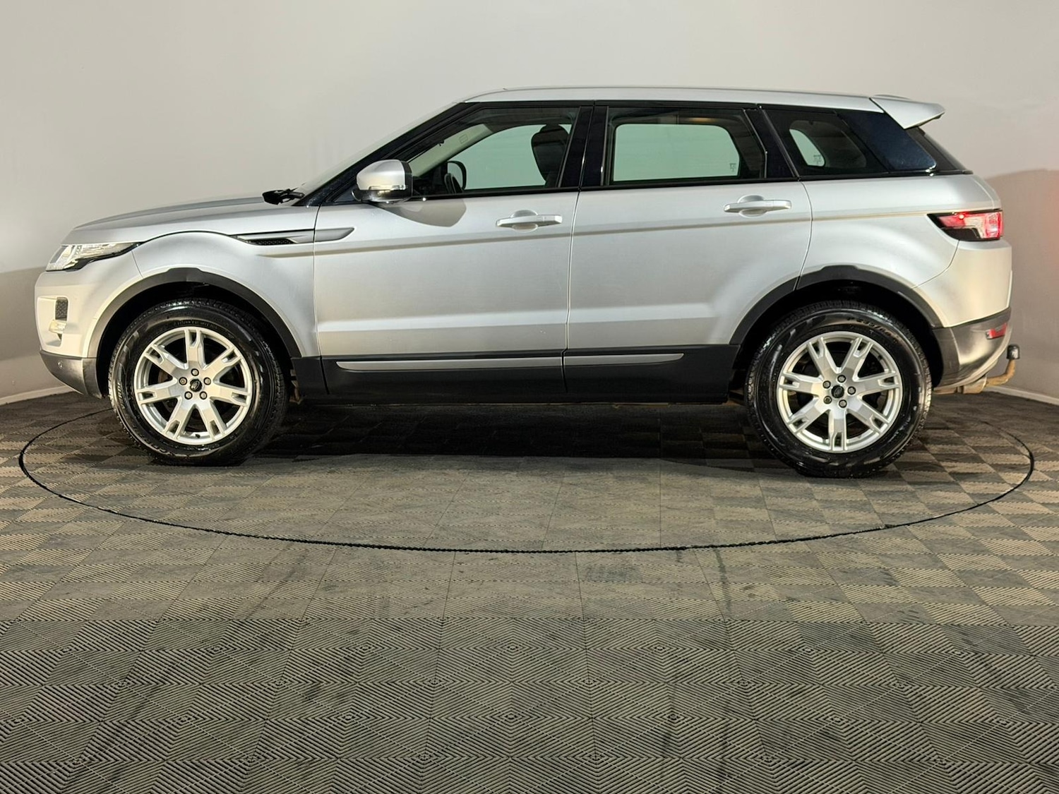 Used Land Rover Range Rover Evoque 2013 for sale - 76745405: Photo 5