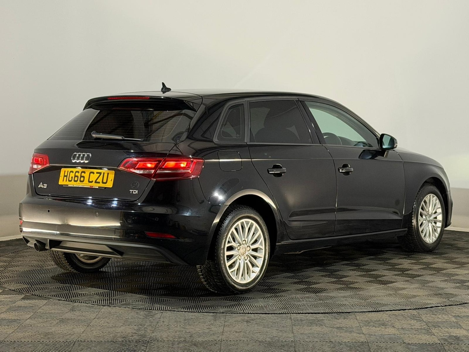 Used Audi A3 2016 for sale - 76297008: Photo 6