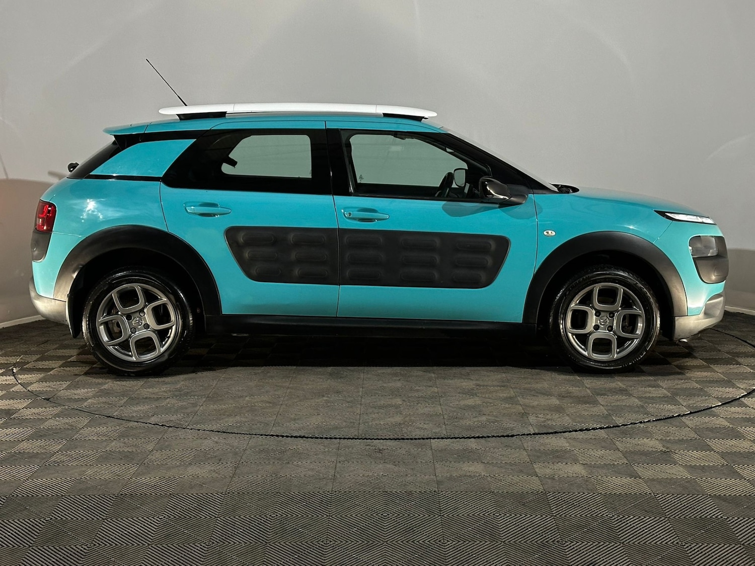 Vehicle 4