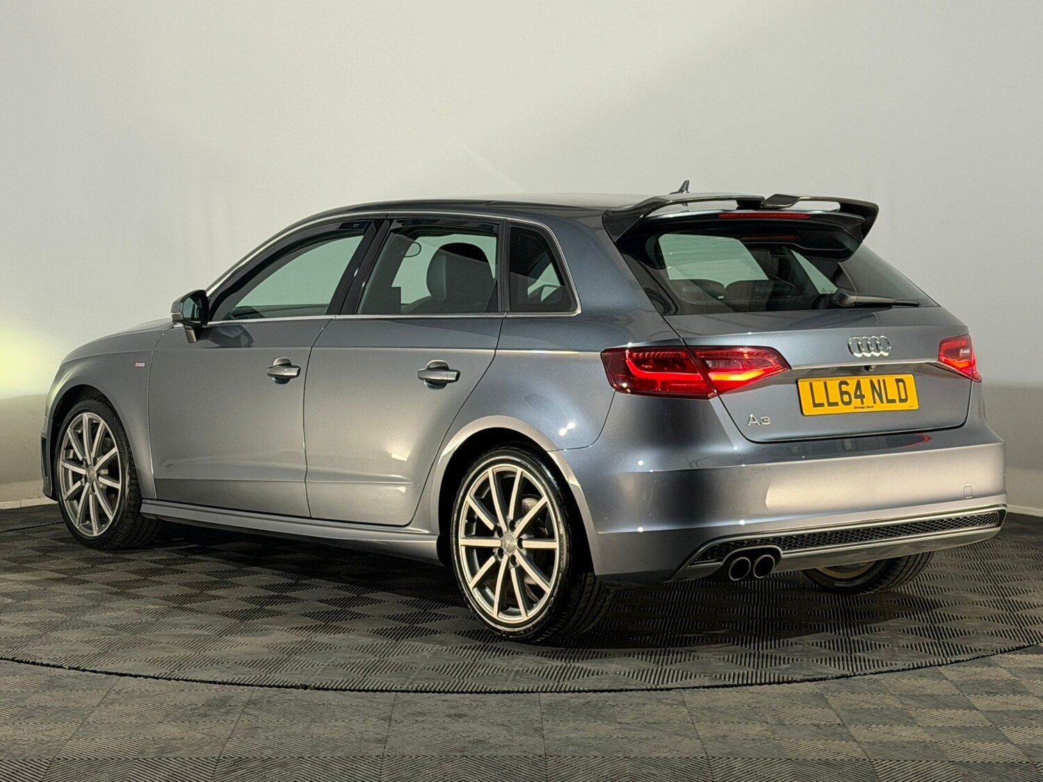 Used Audi A3 2014 for sale - 77398243: Photo 9