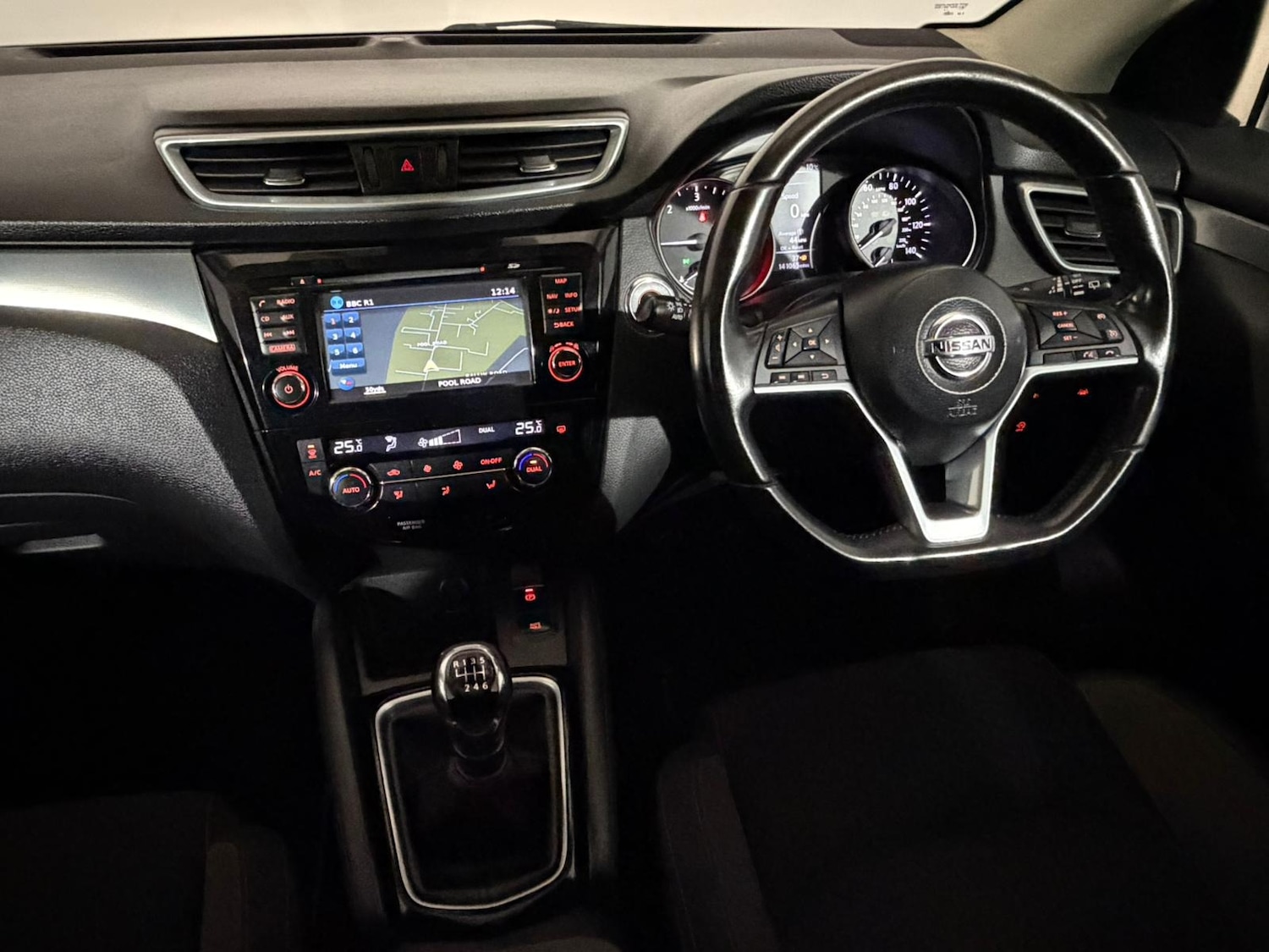 Used Nissan Qashqai 2018 for sale - 76792944: Photo 13