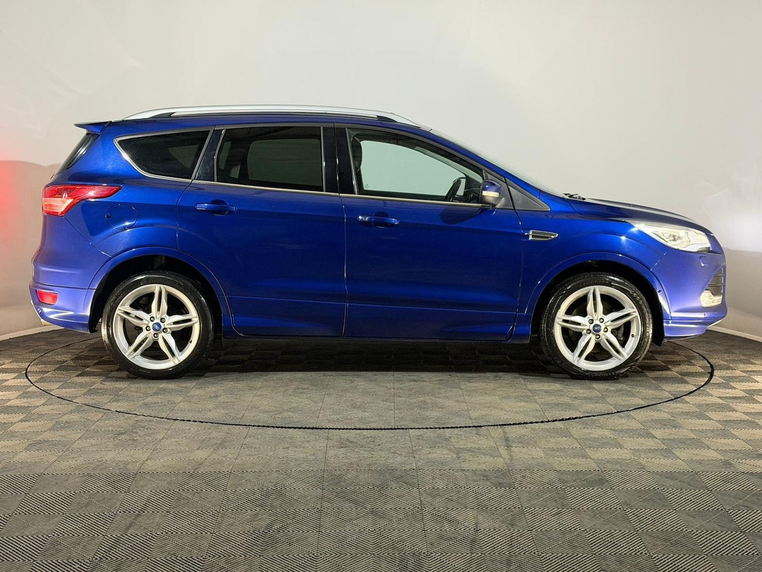Used Ford Kuga 2016 for sale - 76841703: Photo 3