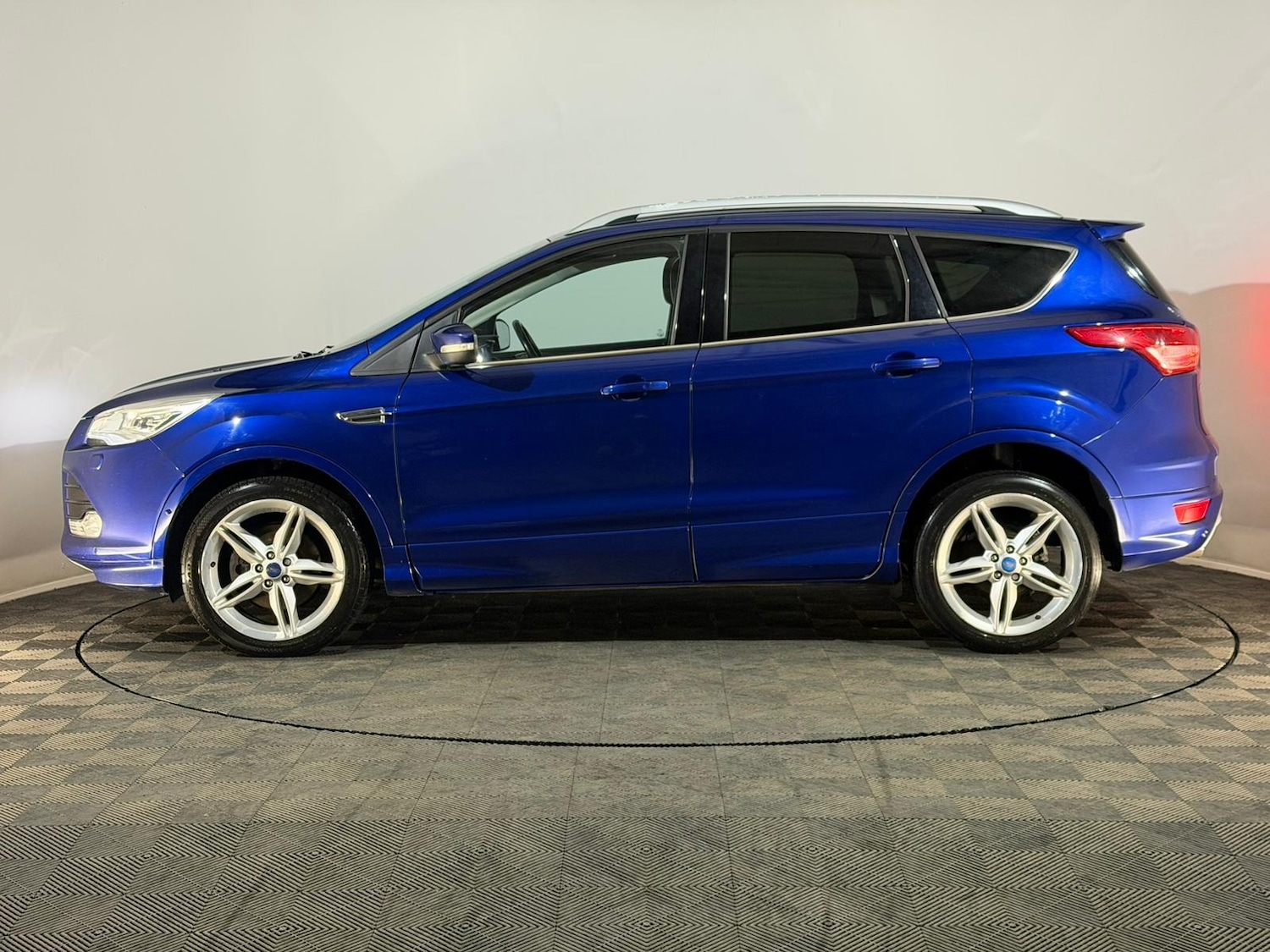Used Ford Kuga 2016 for sale - 76841703: Photo 5