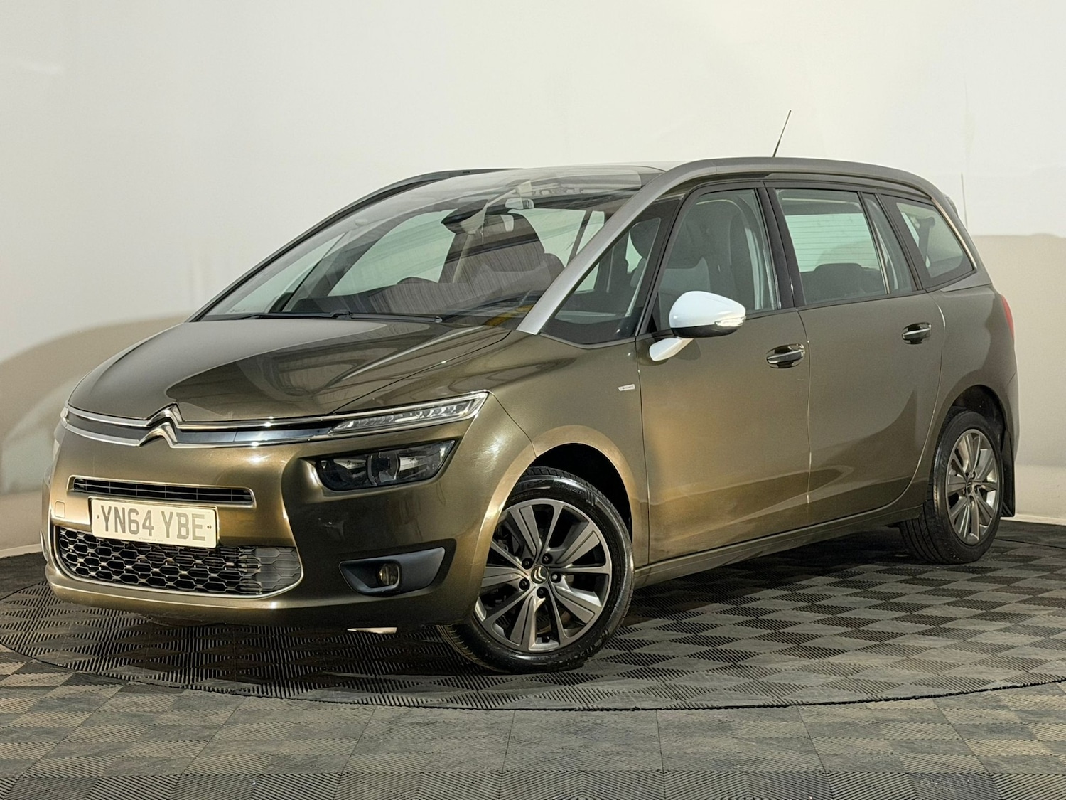 Used Citroen Grand C4 Picasso 2014 for sale - 77648021: Photo 3