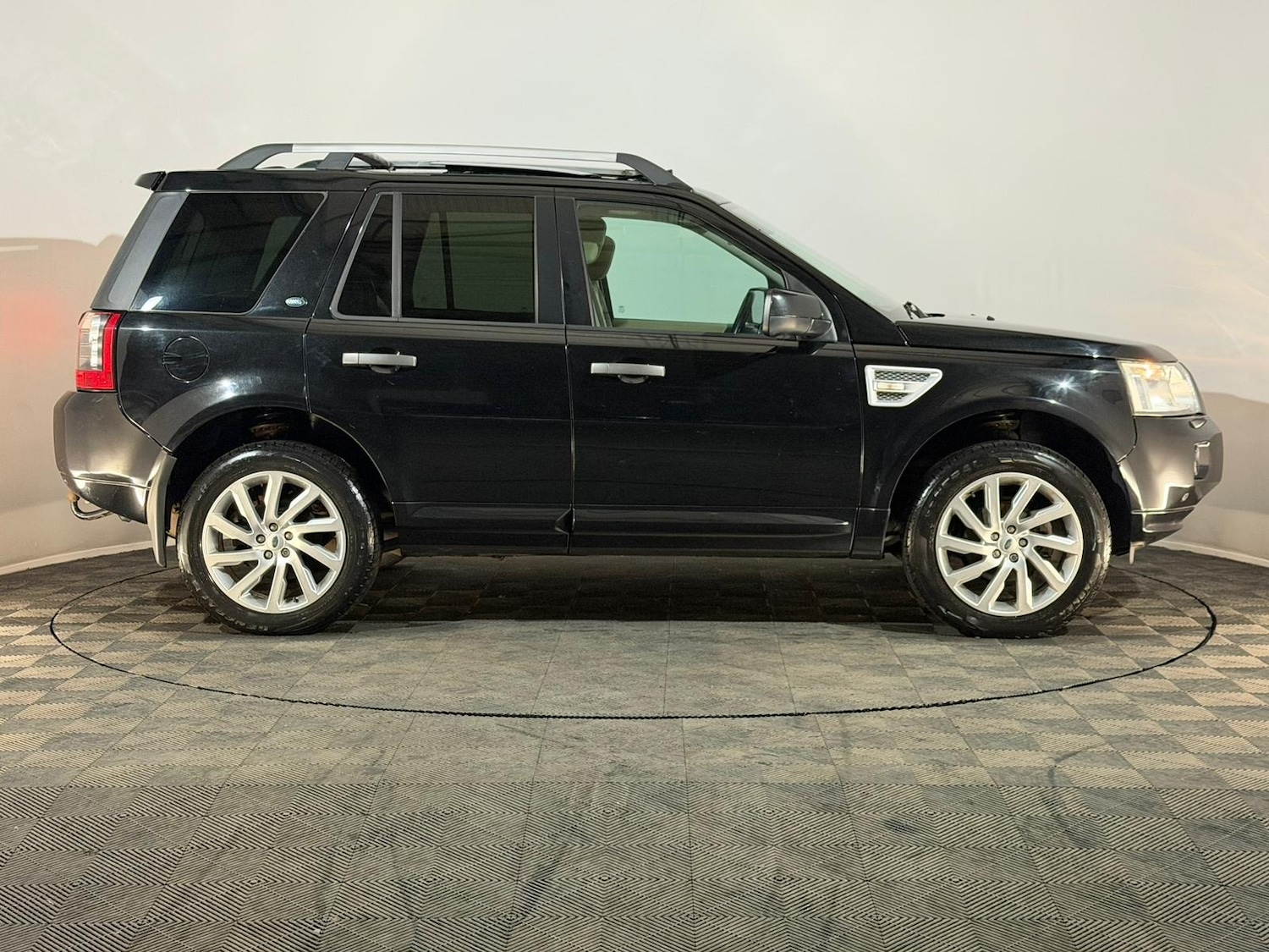 Used Land Rover Freelander 2012 for sale - 76919125: Photo 4