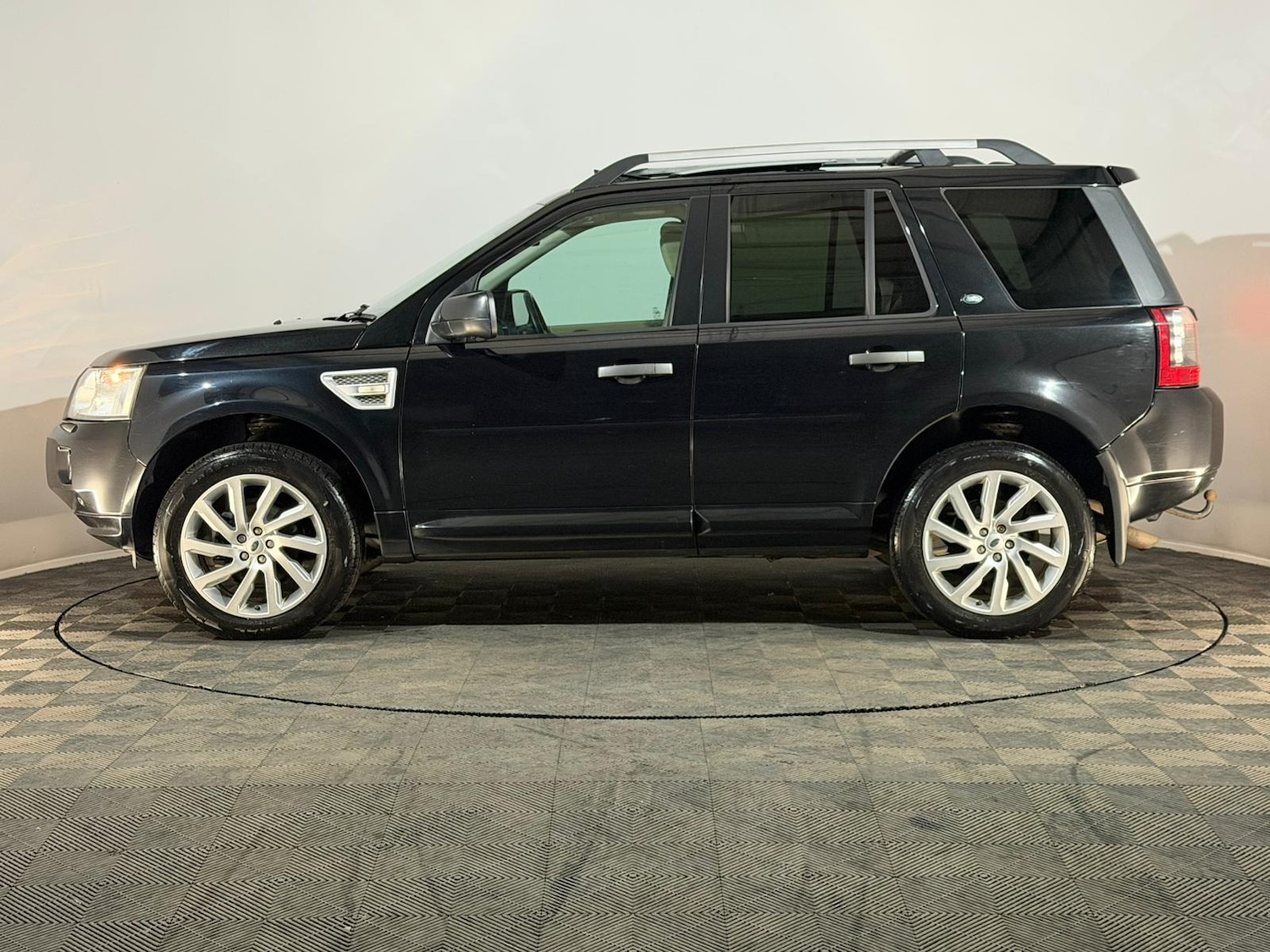 Used Land Rover Freelander 2012 for sale - 76919125: Photo 5