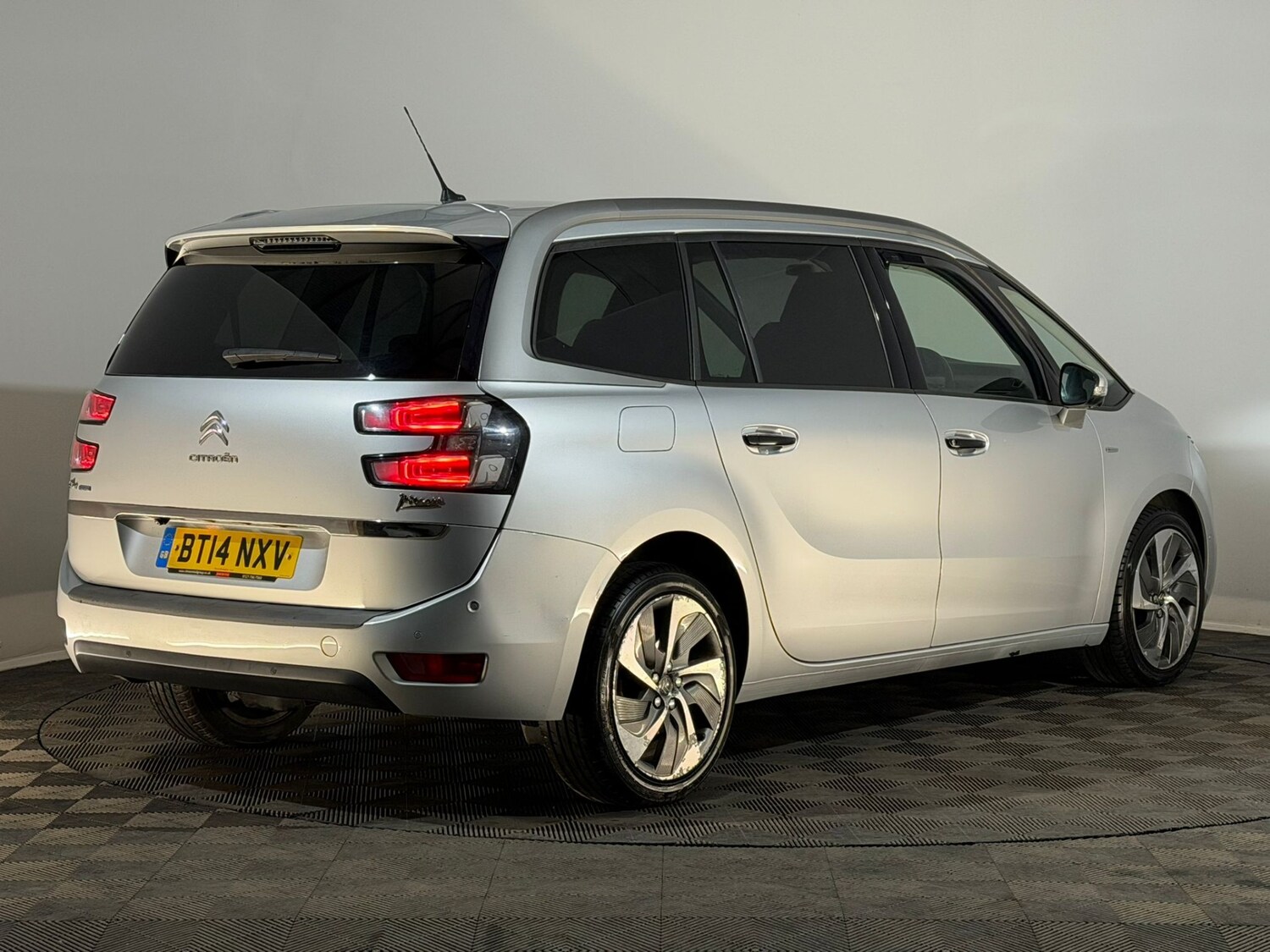 Used Citroen Grand C4 Picasso 2014 for sale - 77834056: Photo 6