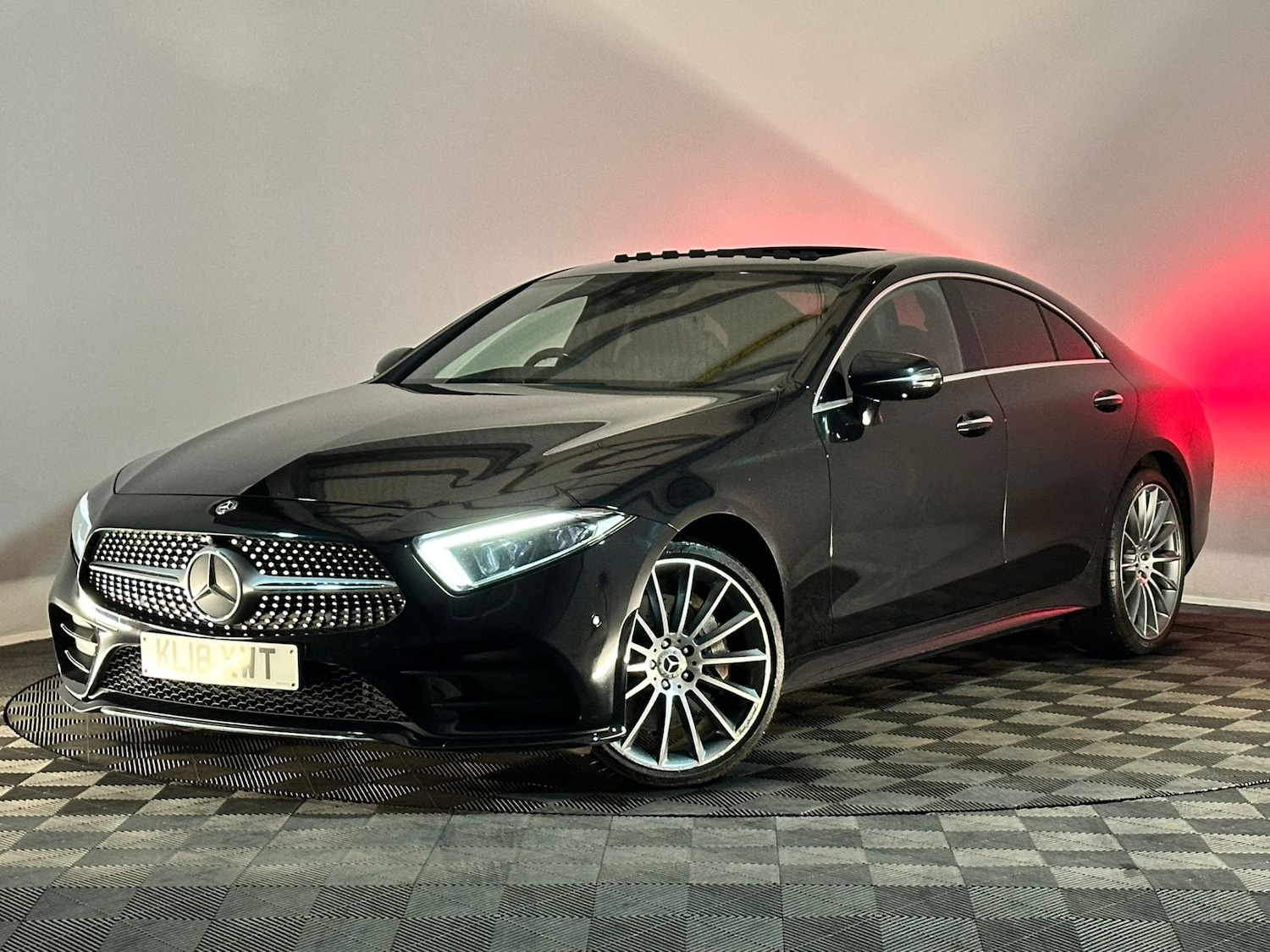 Used Mercedes-Benz CLS 2018 for sale - 76420113: Photo 3