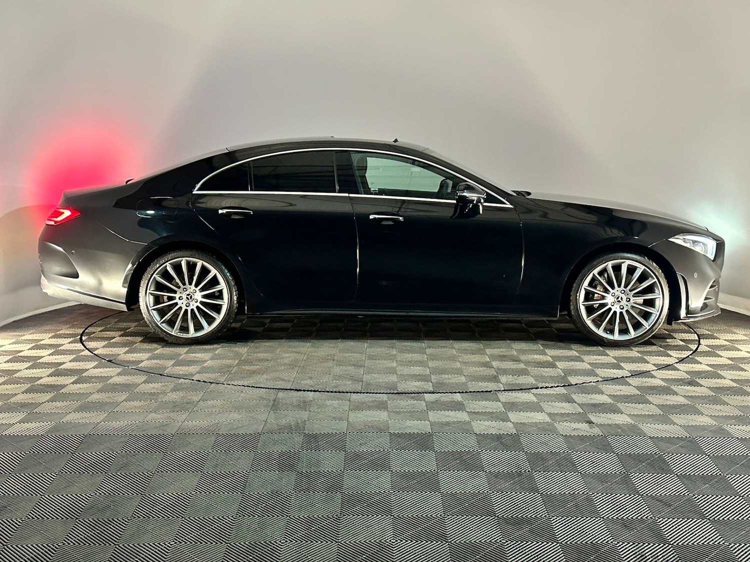 Used Mercedes-Benz CLS 2018 for sale - 76420113: Photo 4