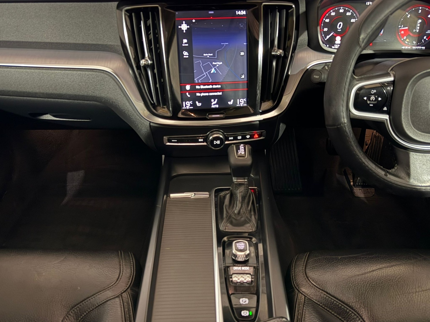 Used Volvo V60 2018 for sale - 78216097: Photo 14