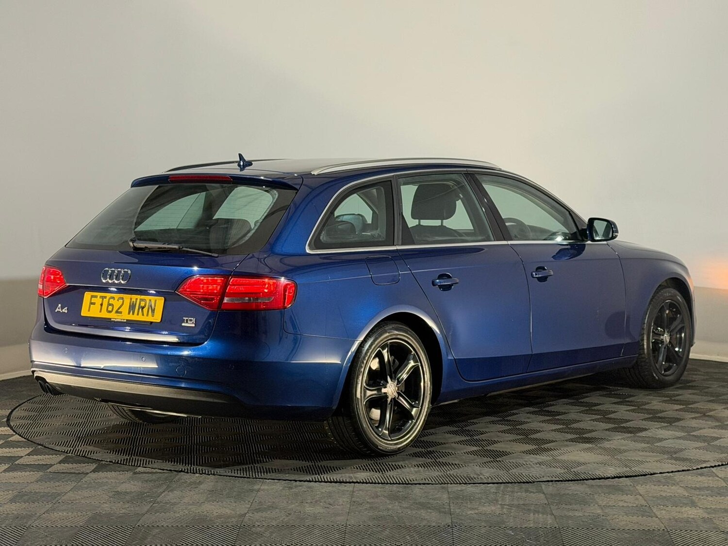Used Audi A4 2013 for sale - 77480706: Photo 6