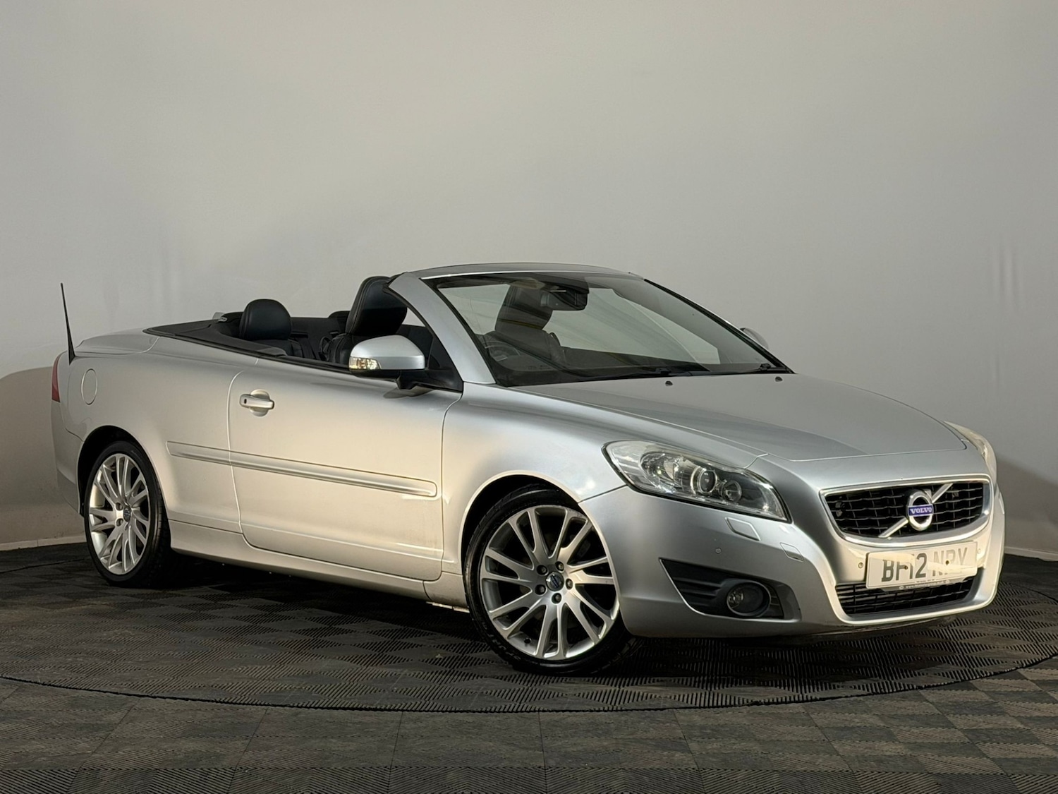 Used Volvo C70 2012 for sale - 77548474: Photo 1