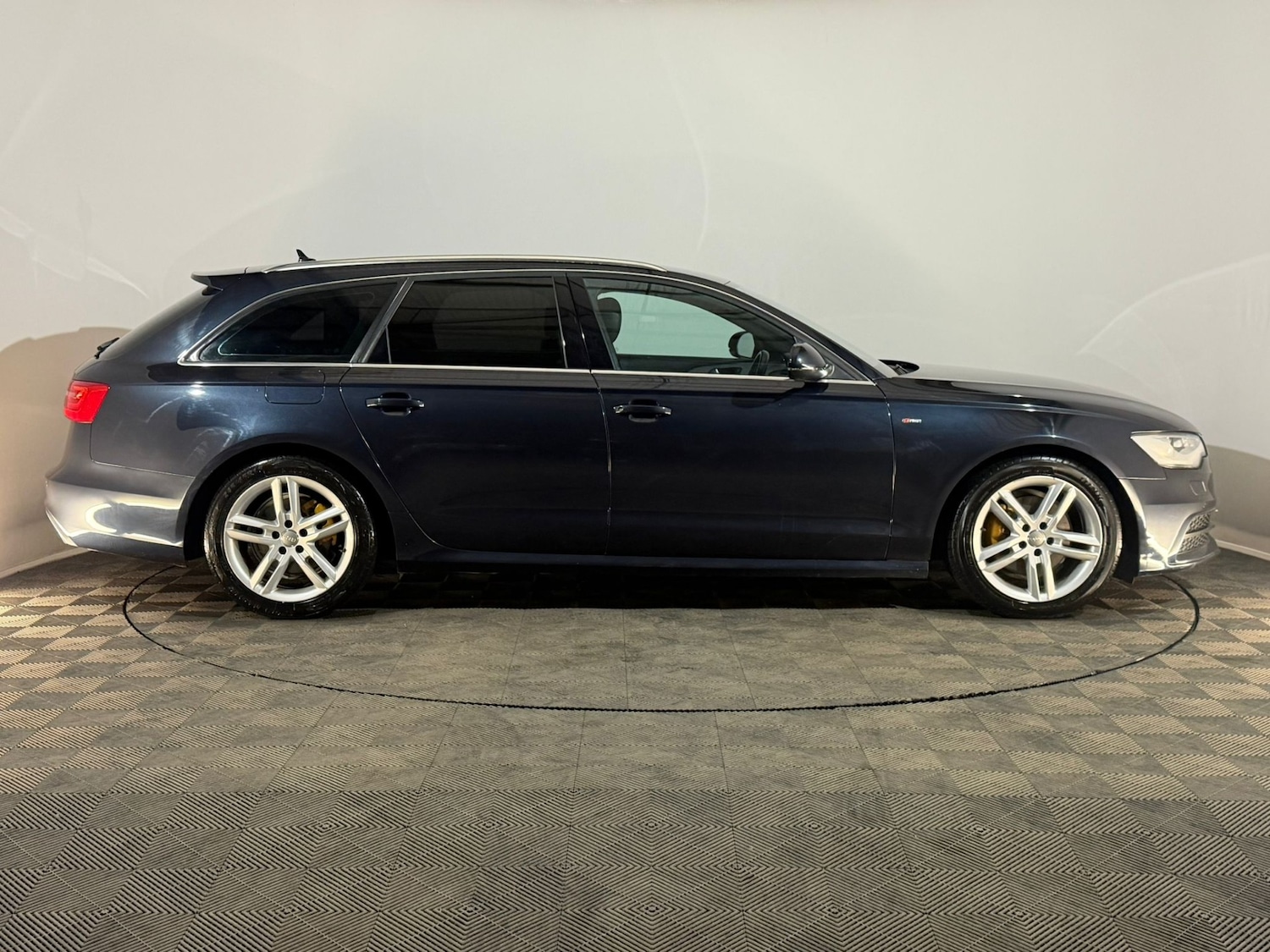 Used Audi A6 2014 for sale - 77898910: Photo 4