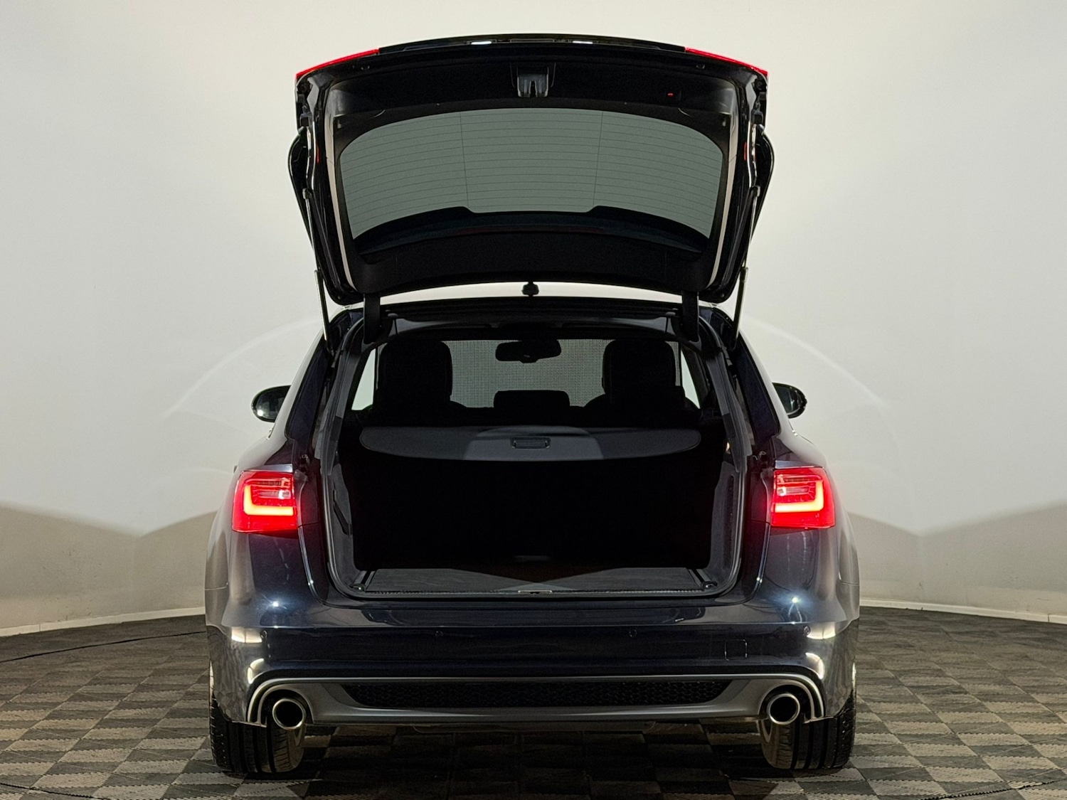 Used Audi A6 2014 for sale - 77898910: Photo 8