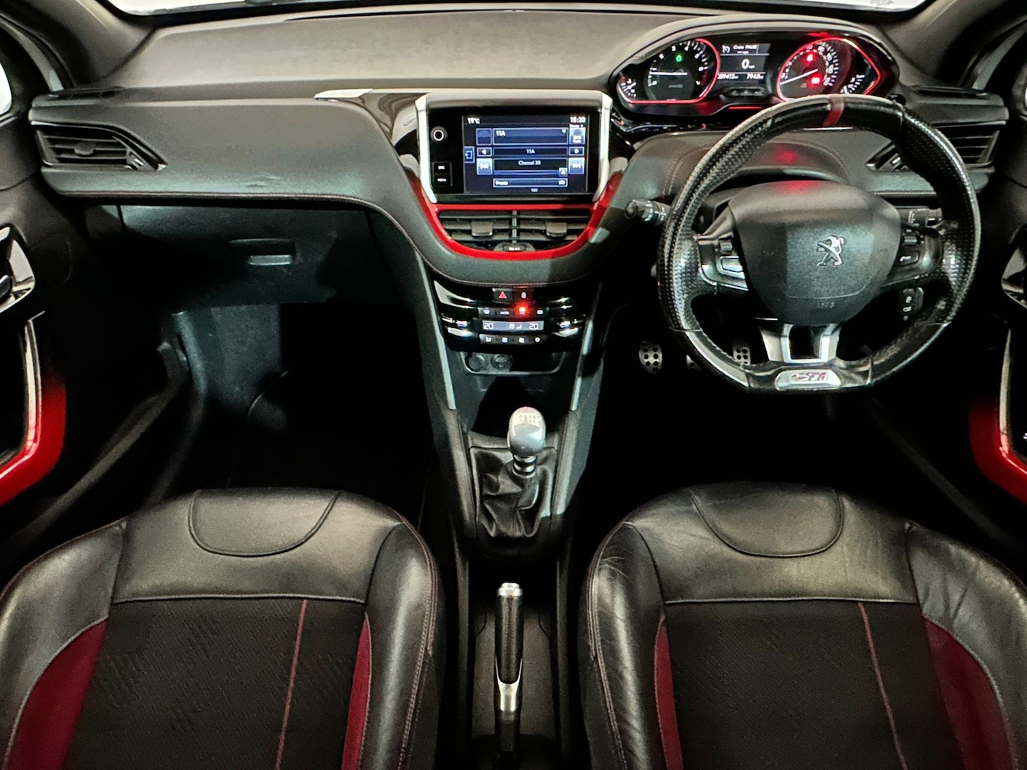 Used Peugeot 208 2015 for sale - 76574646: Photo 11