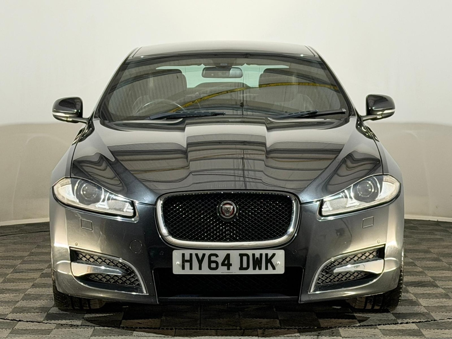 Used Jaguar XF 2014 for sale - 76616625: Photo 2