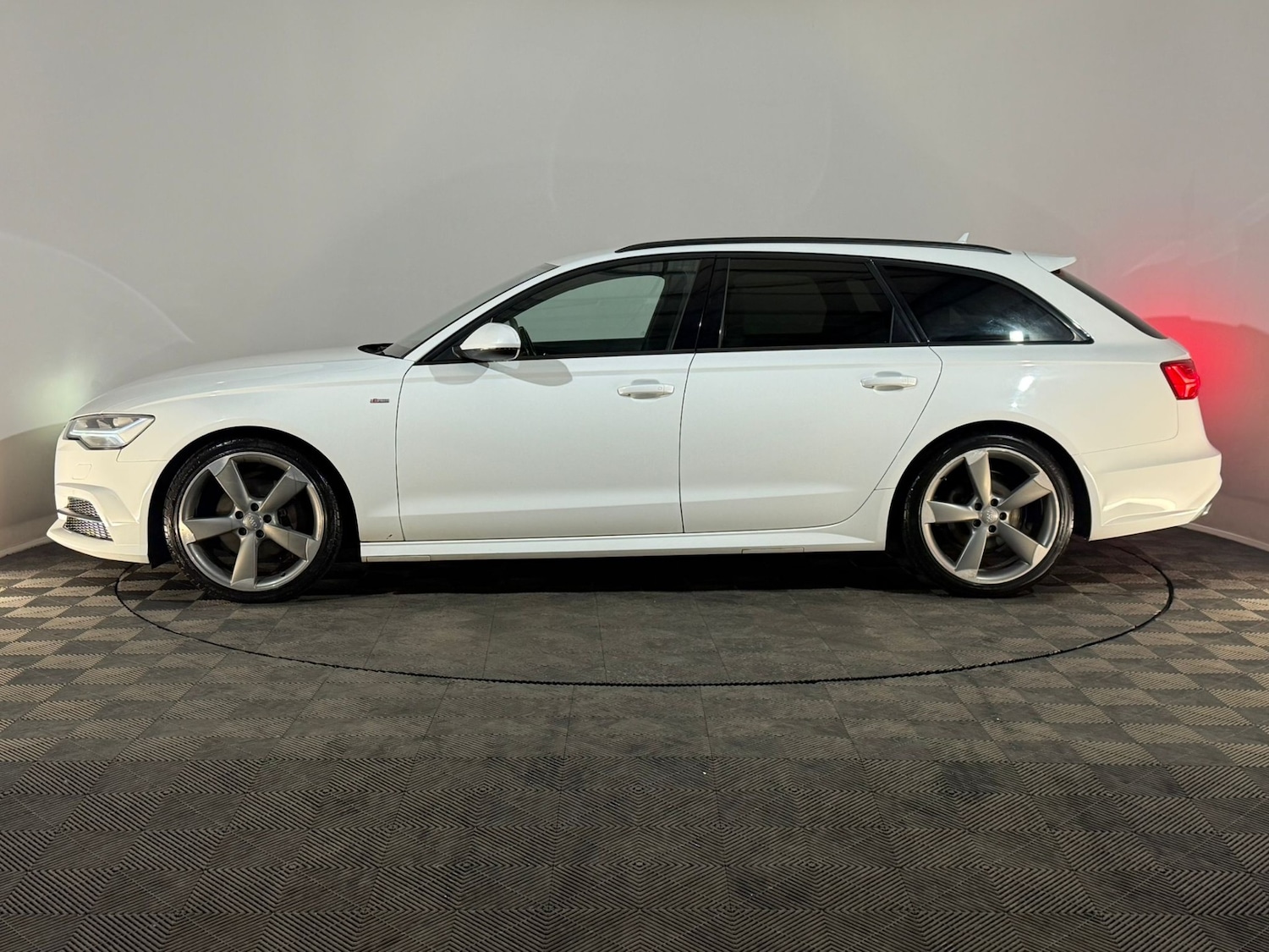 Used Audi A6 2015 for sale - 77551881: Photo 5