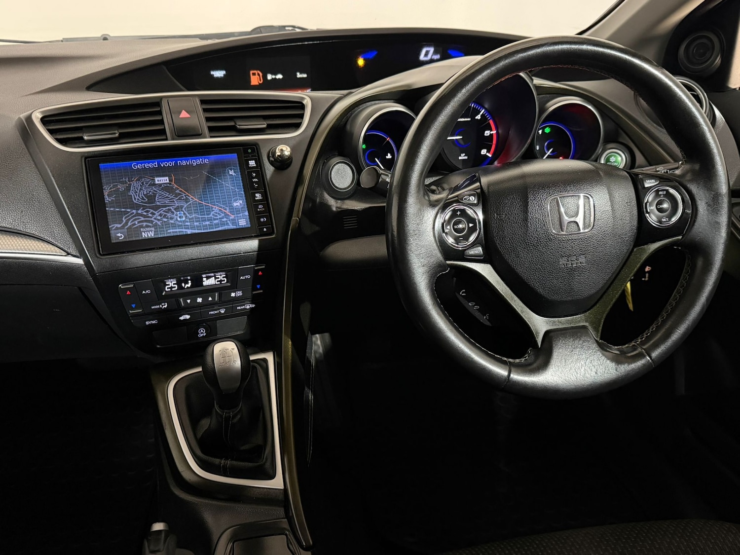 Used Honda Civic 2015 for sale - 77599924: Photo 11