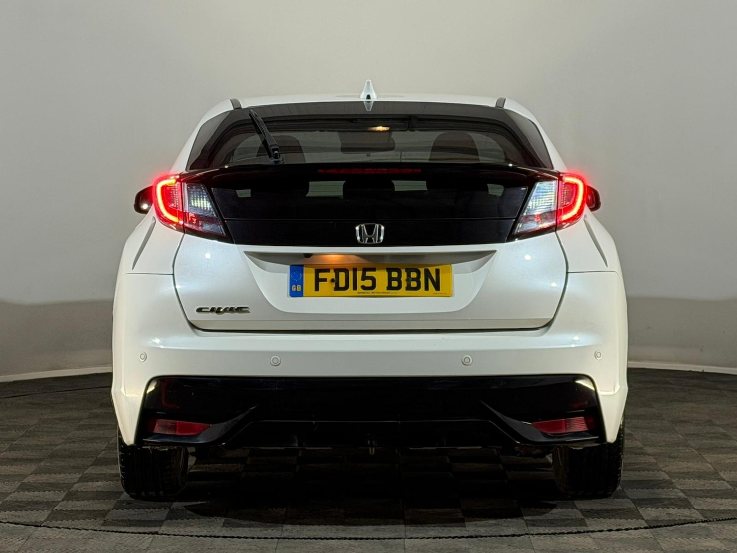 Used Honda Civic 2015 for sale - 77599924: Photo 5