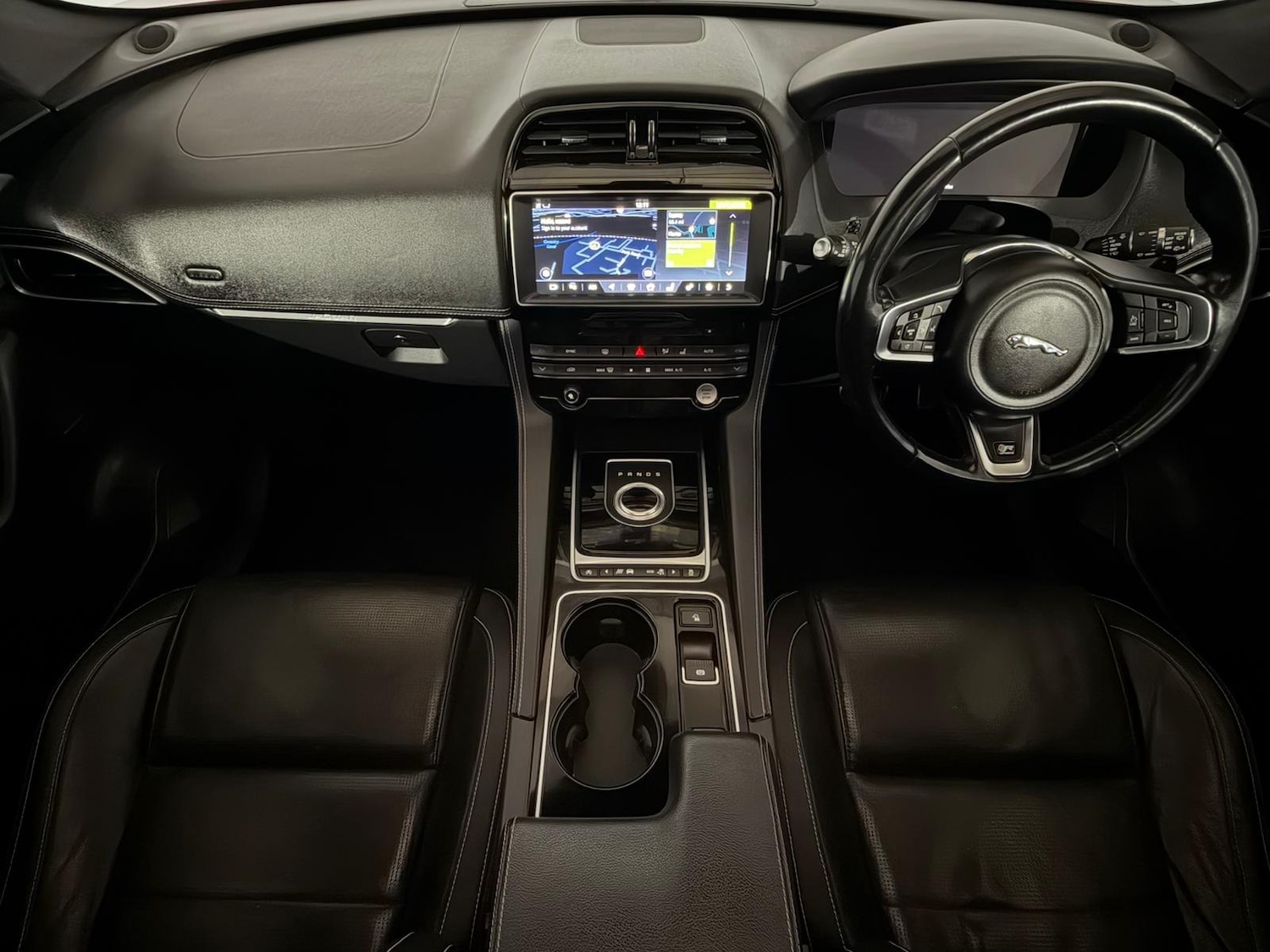 Used Jaguar F-Pace 2017 for sale - 77772047: Photo 13