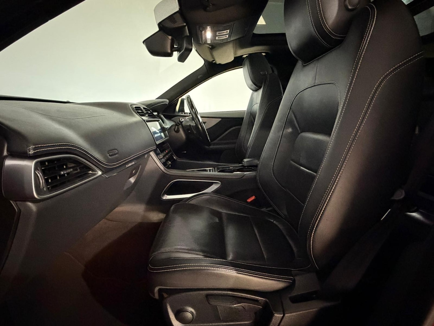 Used Jaguar F-Pace 2017 for sale - 77772047: Photo 20