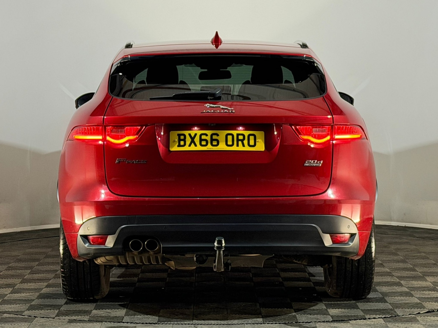 Used Jaguar F-Pace 2017 for sale - 77772047: Photo 7