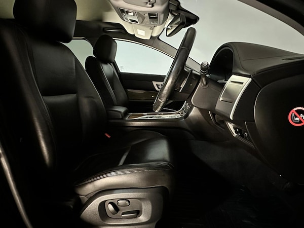 Used Jaguar XF 2014 for sale - 75073142: Photo 16