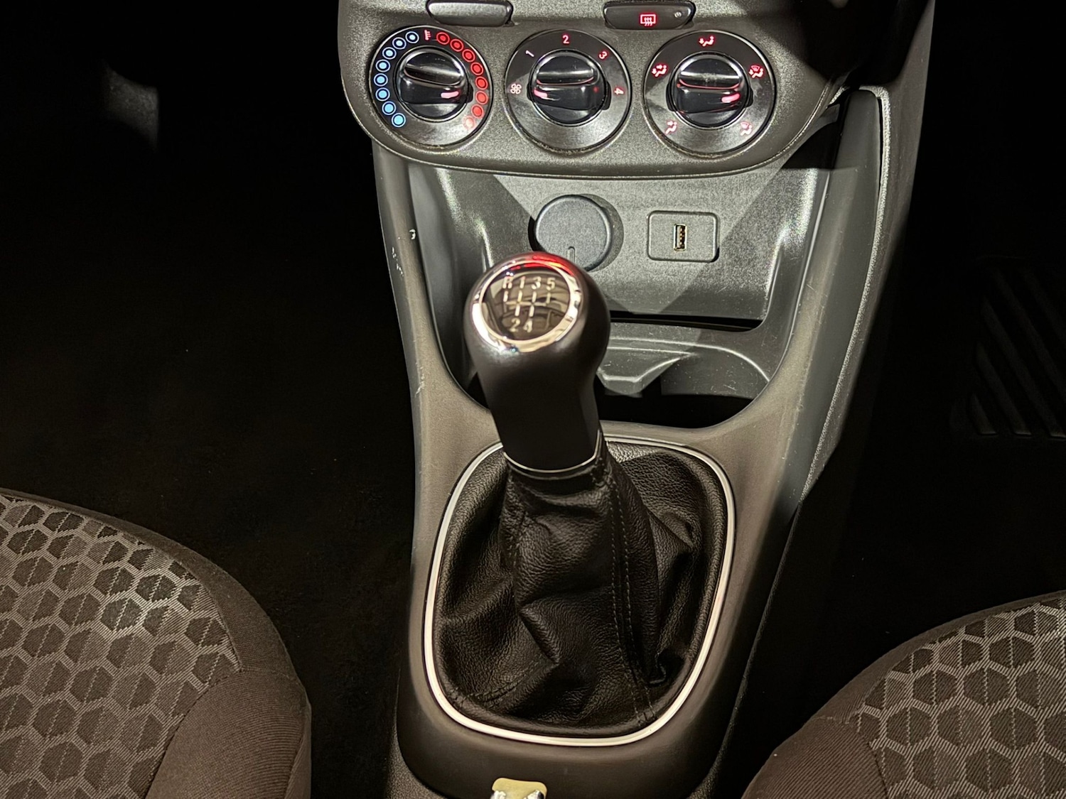 Used Vauxhall Corsa 2015 for sale - 76248354: Photo 14