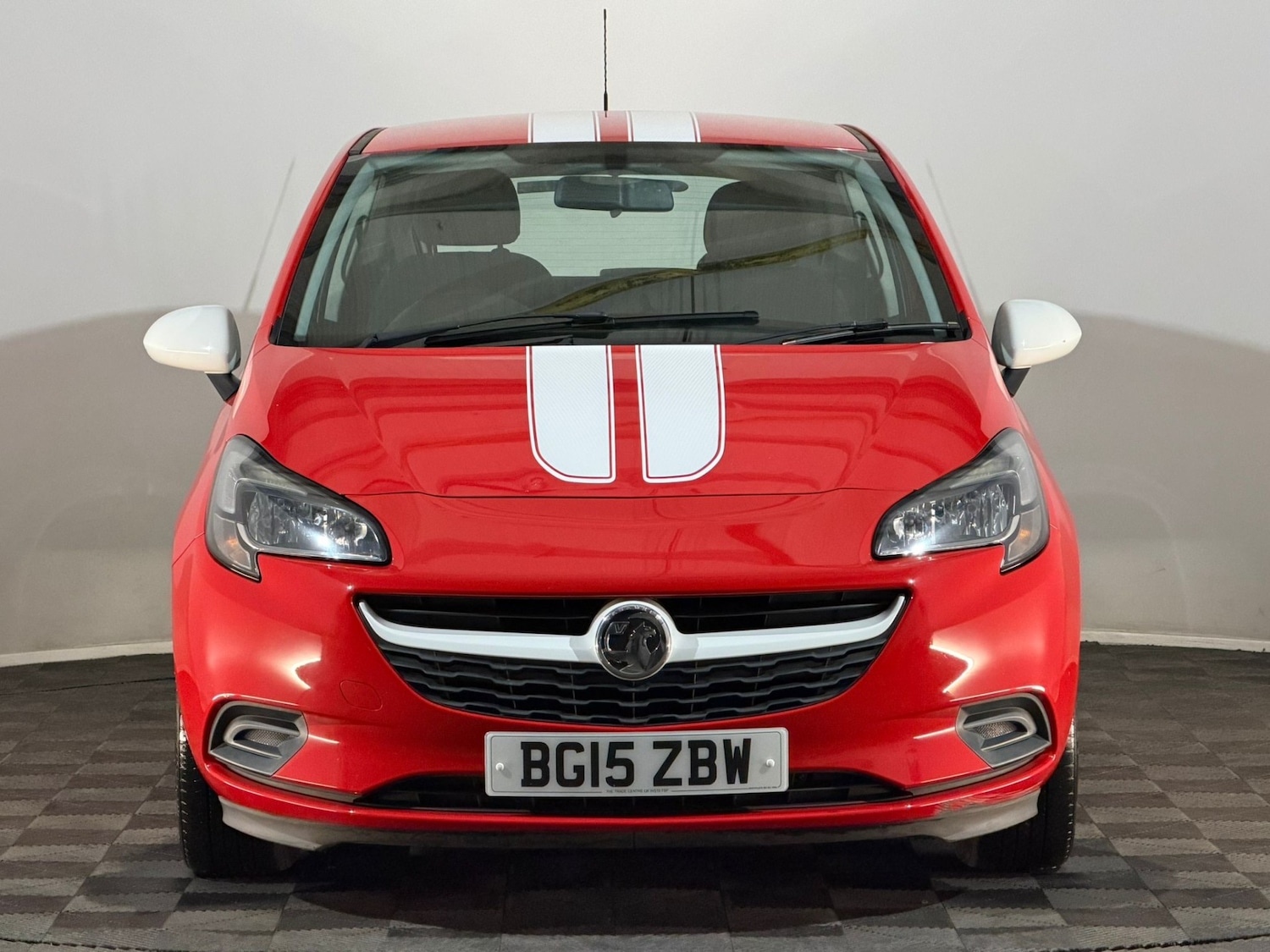 Used Vauxhall Corsa 2015 for sale - 76248354: Photo 2