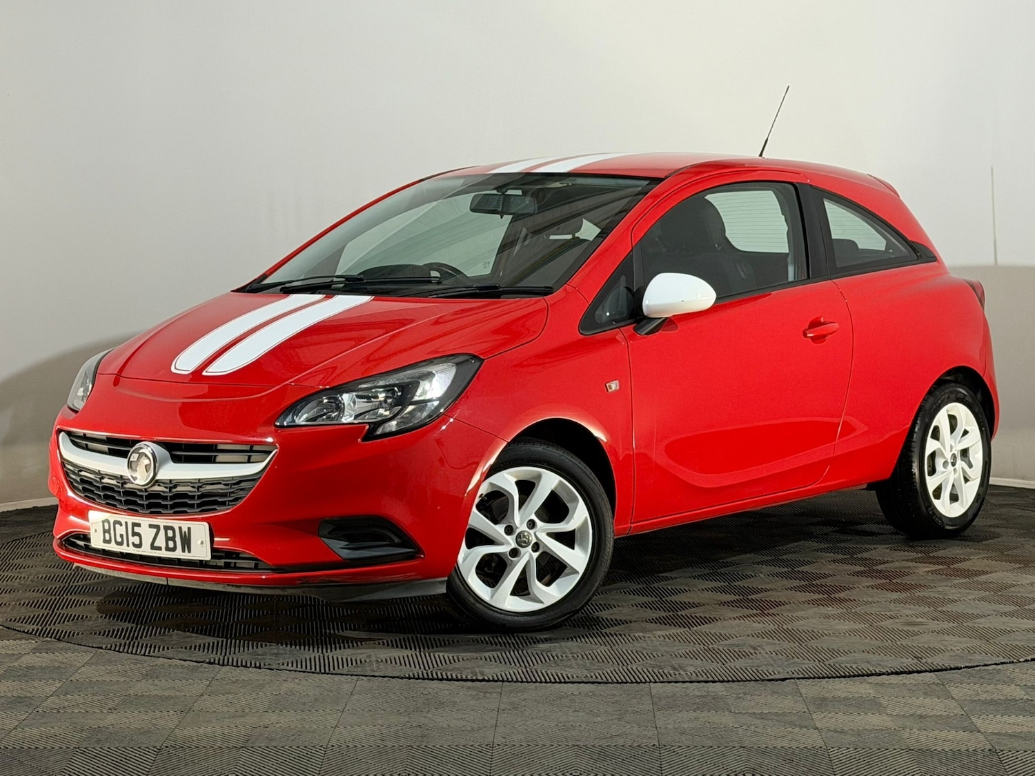 Used Vauxhall Corsa 2015 for sale - 76248354: Photo 3