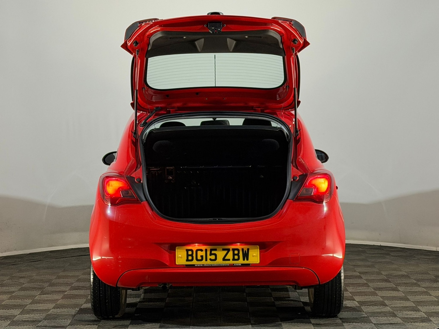 Used Vauxhall Corsa 2015 for sale - 76248354: Photo 8