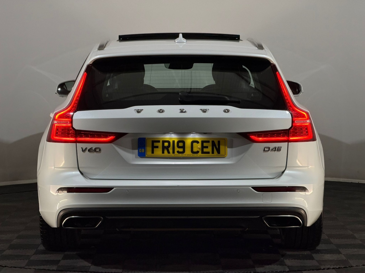 Used Volvo V60 2019 for sale - 77698504: Photo 7