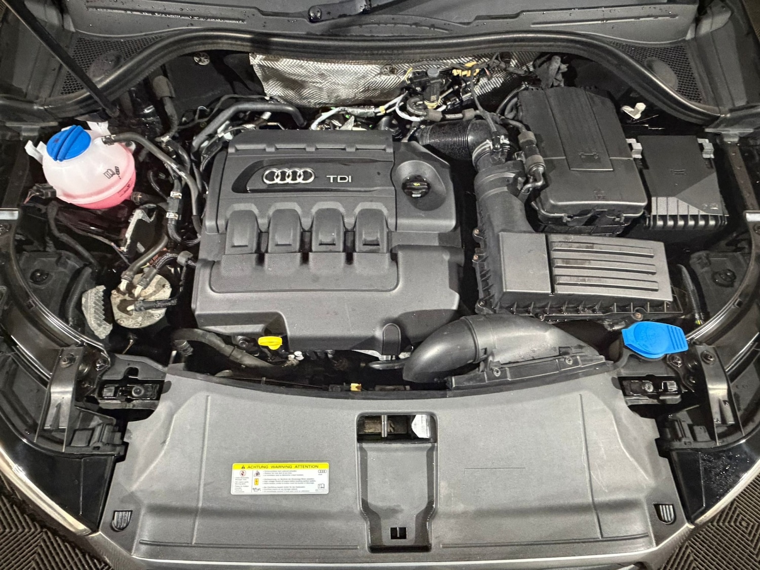 Used Audi Q3 2015 for sale - 77187280: Photo 10