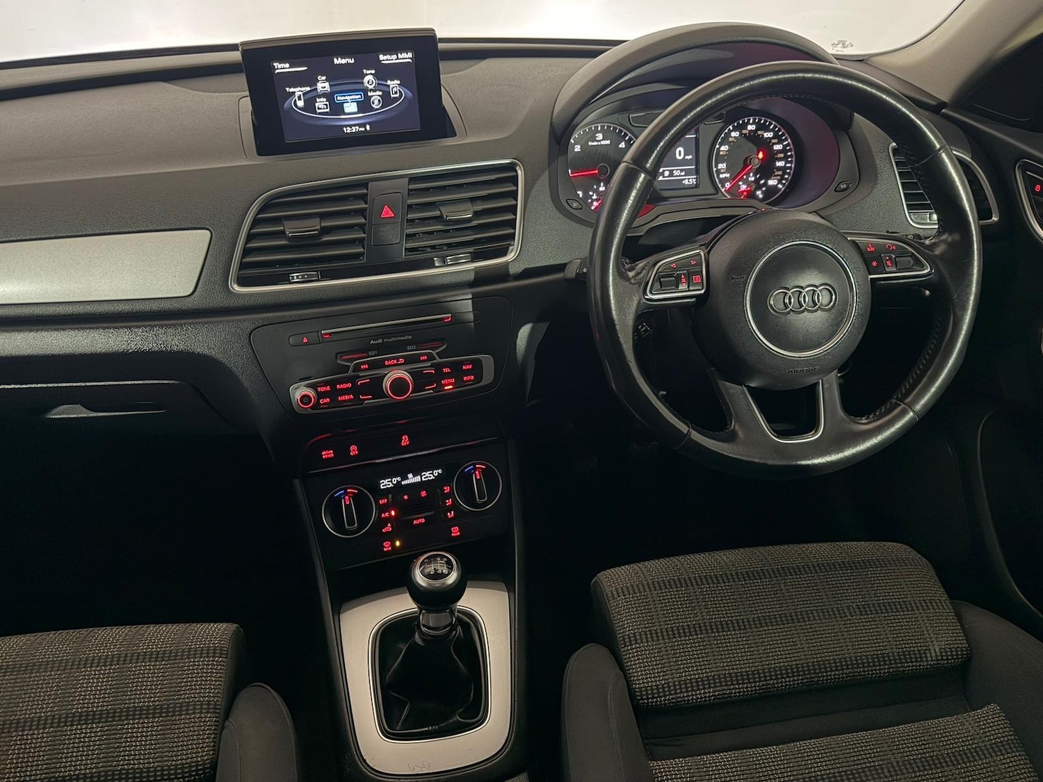 Used Audi Q3 2015 for sale - 77187280: Photo 12