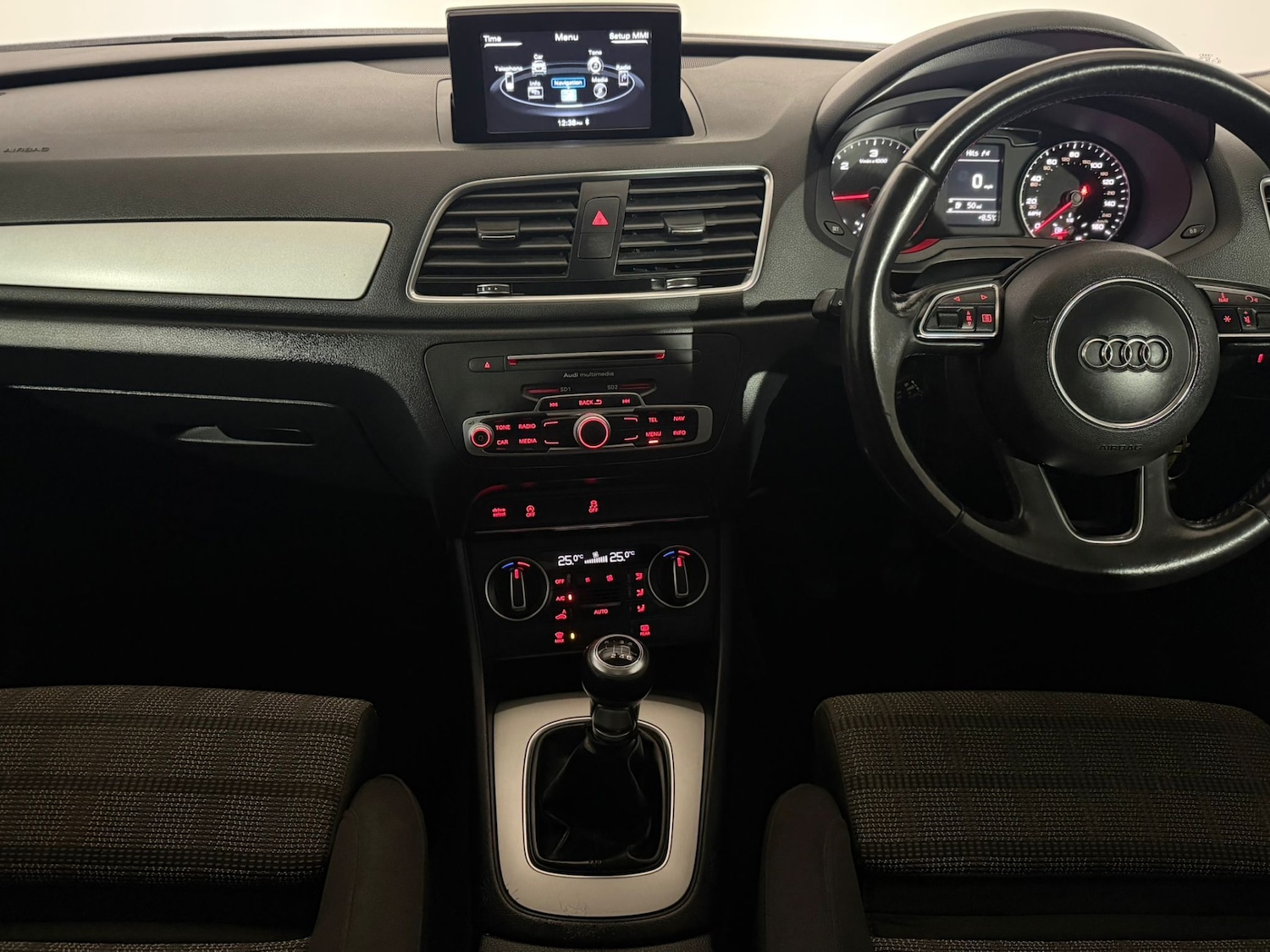 Used Audi Q3 2015 for sale - 77187280: Photo 13