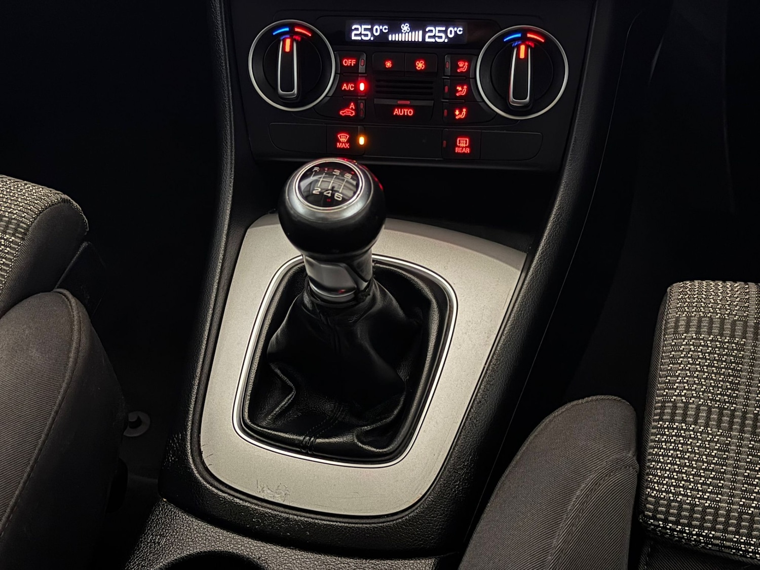 Used Audi Q3 2015 for sale - 77187280: Photo 15