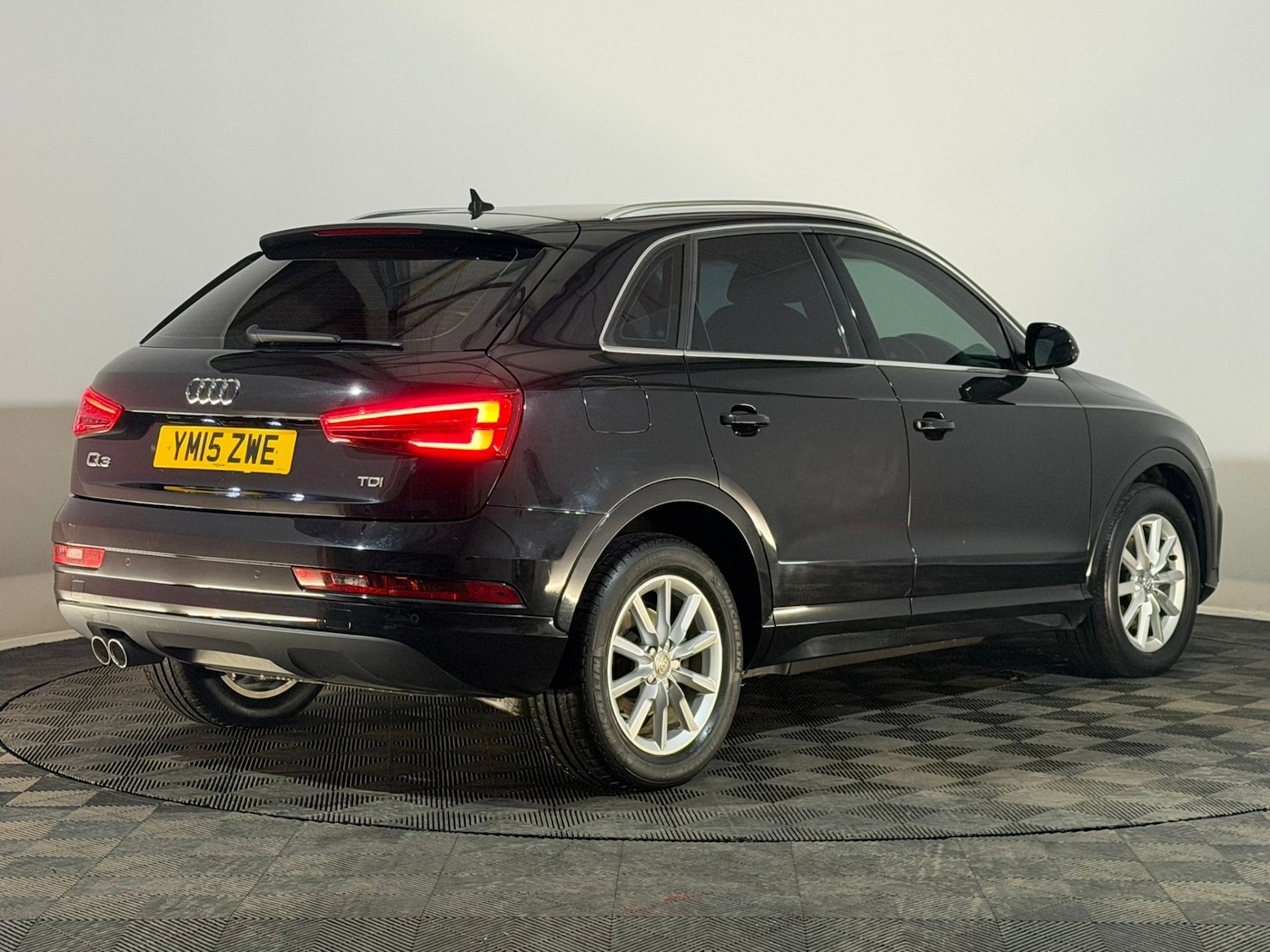 Used Audi Q3 2015 for sale - 77187280: Photo 6