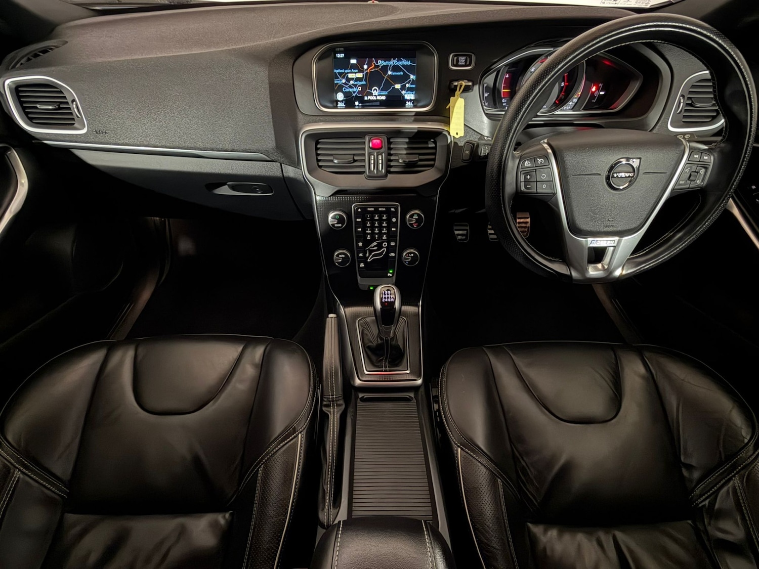 Used Volvo V40 2016 for sale - 77634437: Photo 11