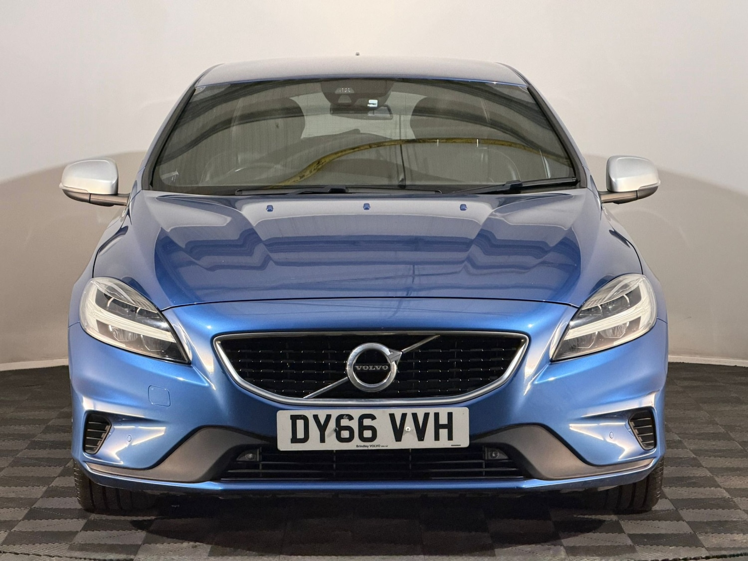 Used Volvo V40 2016 for sale - 77634437: Photo 2